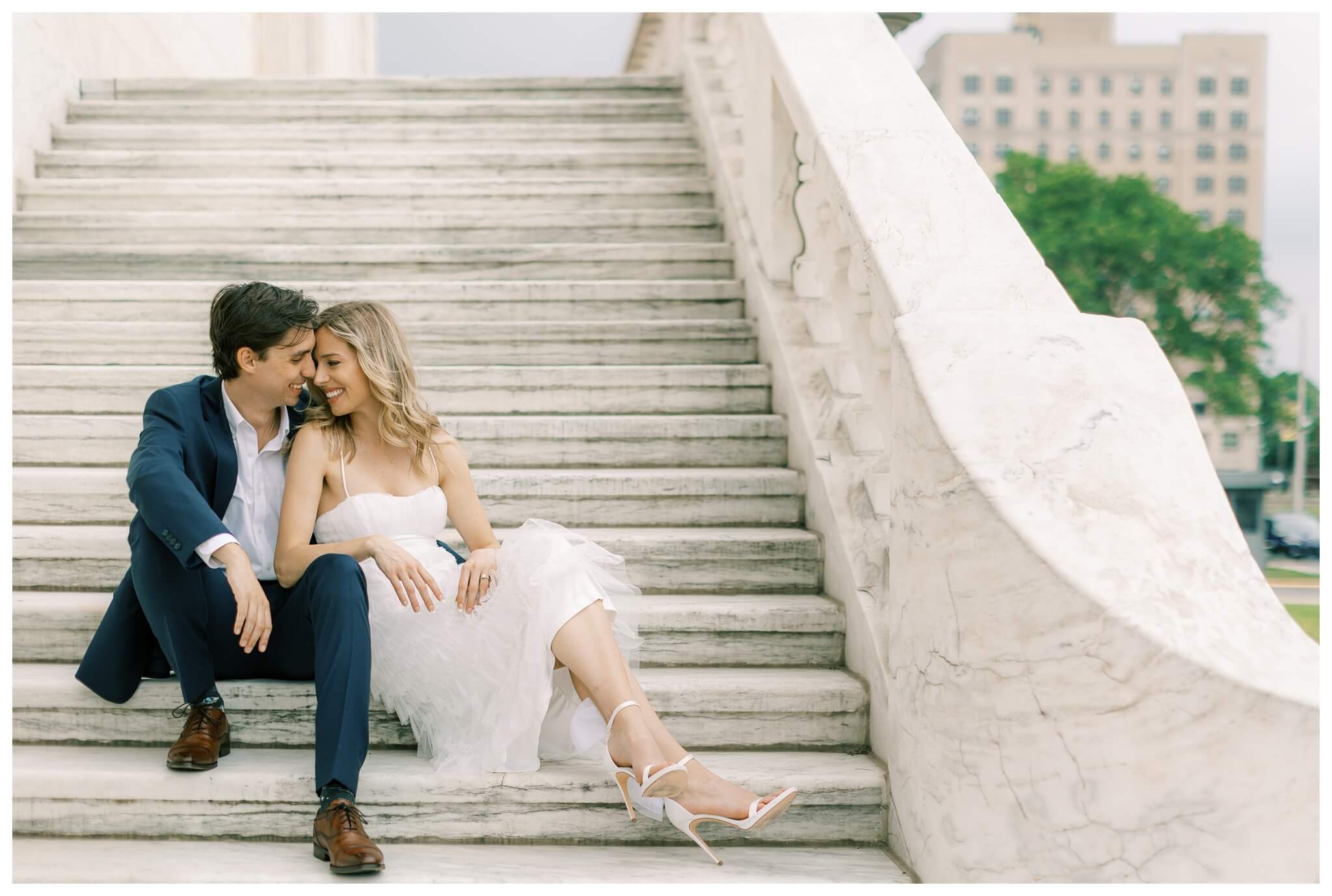 beautiful romantic hollywood style bar engagement shoot in downtown detroit at the monarch club and DIA by josh and andrea photograpy 