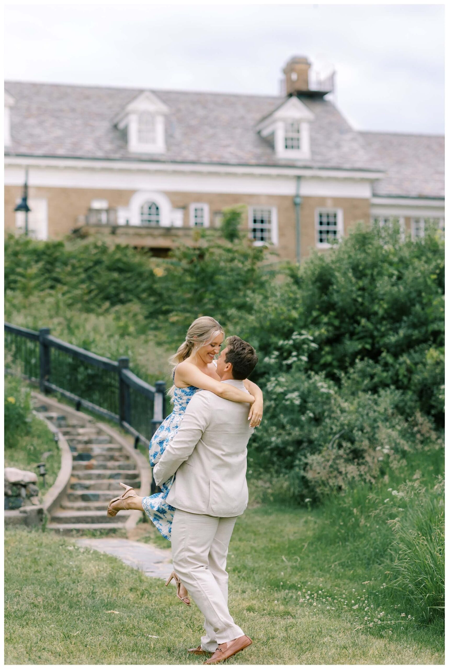 elegant romantic estate engagement shoot at the felt mansion near grand rapids by josh and andrea photograpy 