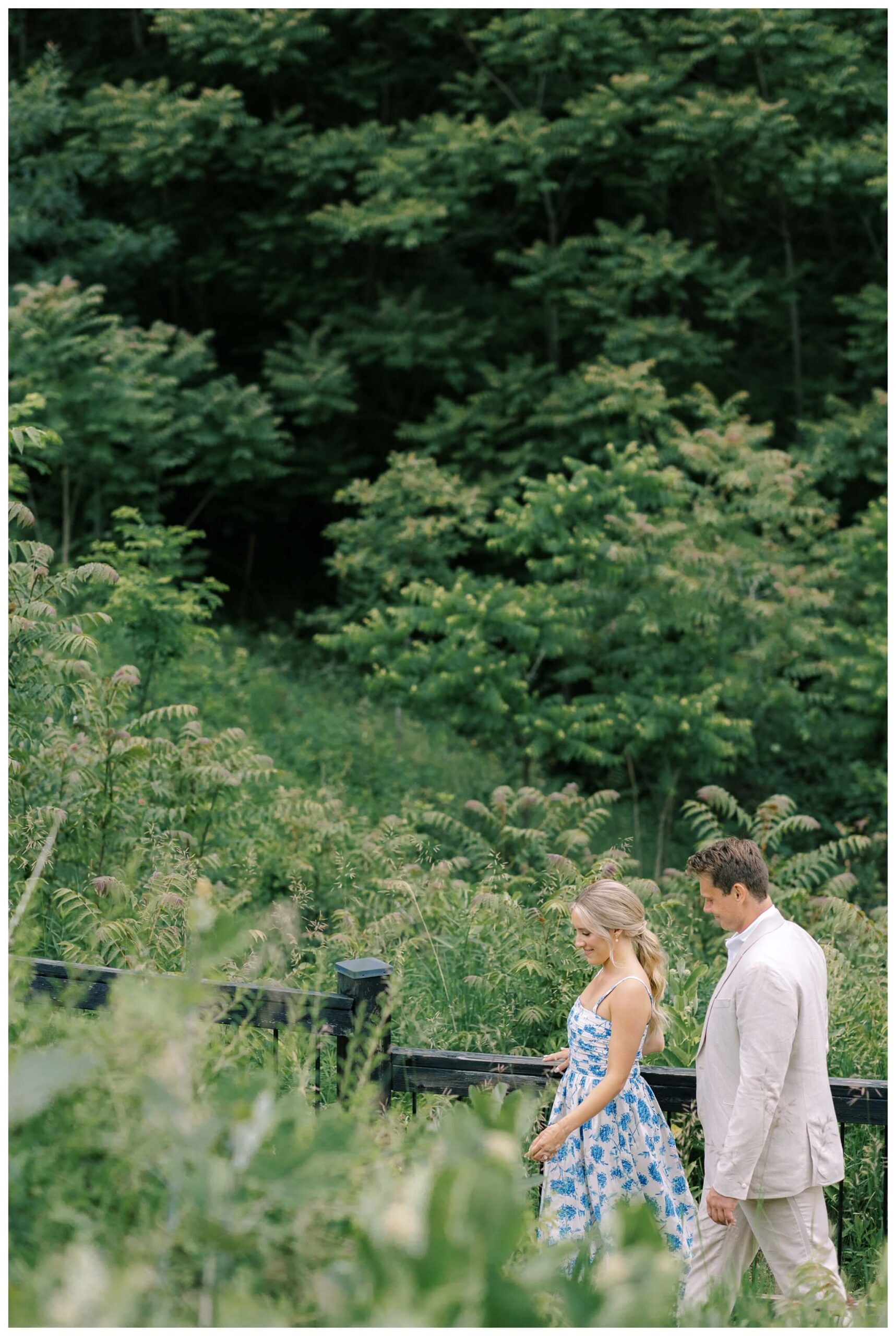 elegant romantic estate engagement shoot at the felt mansion near grand rapids by josh and andrea photograpy 