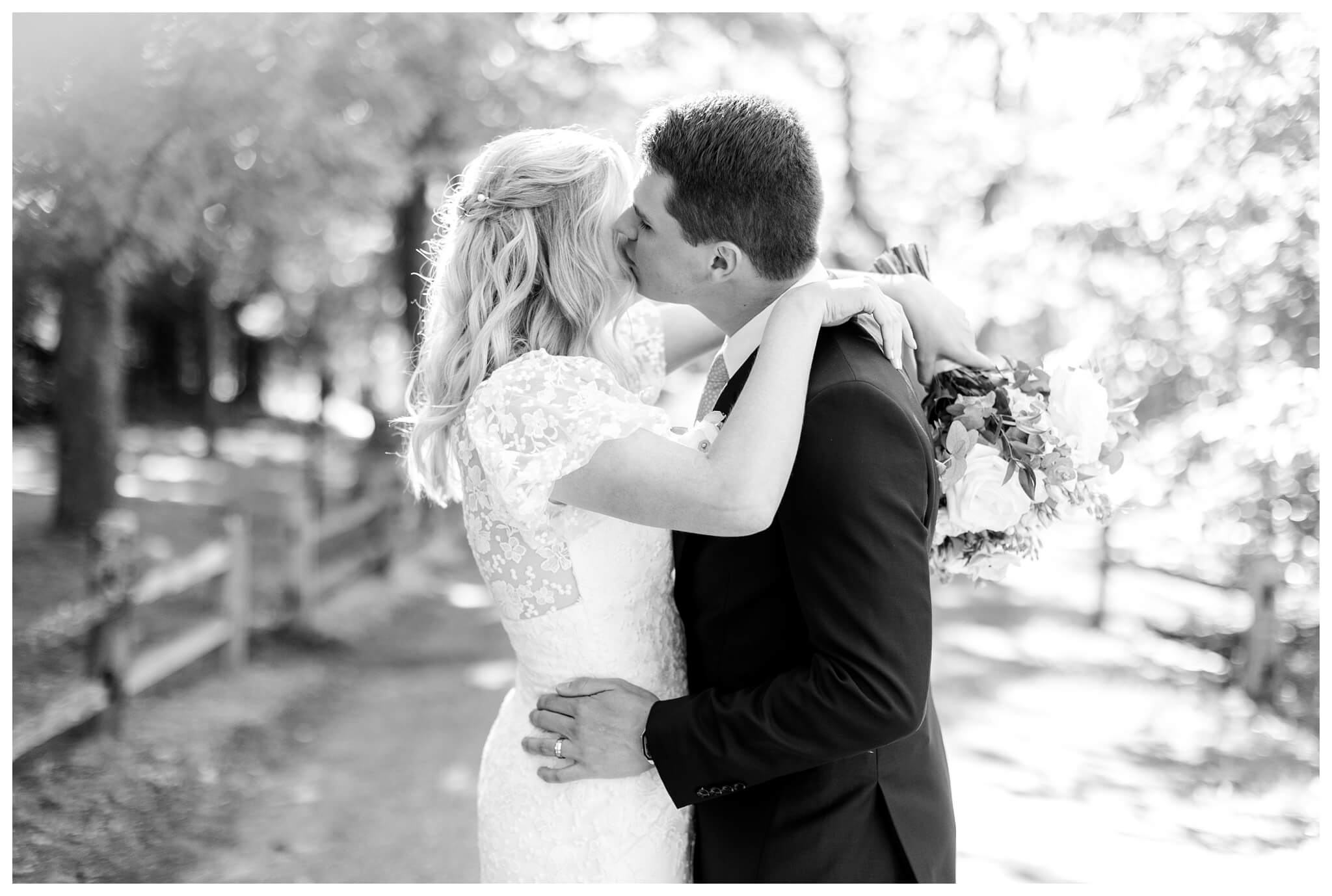 dreamy romantic lakeside wedding near Traverse City michigan by Josh and Andrea photography 