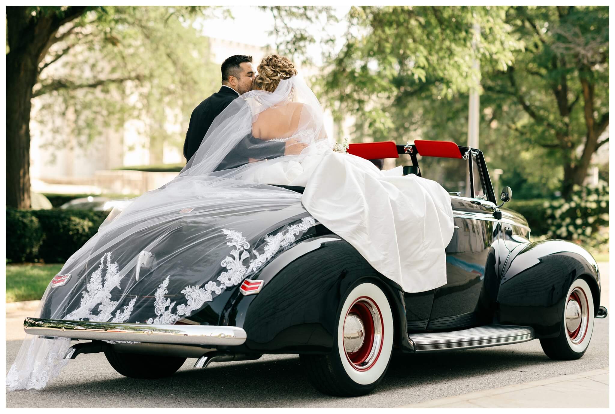 timeless ballroom wedding in downtown detroit at the colony club with motor city vintage rentals and josh and andrea photography