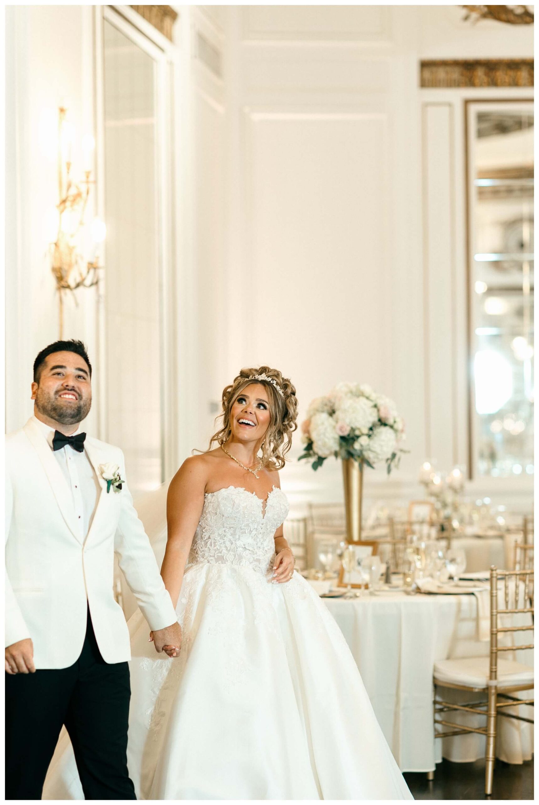 timeless ballroom wedding in downtown detroit at the colony club with motor city vintage rentals and josh and andrea photography