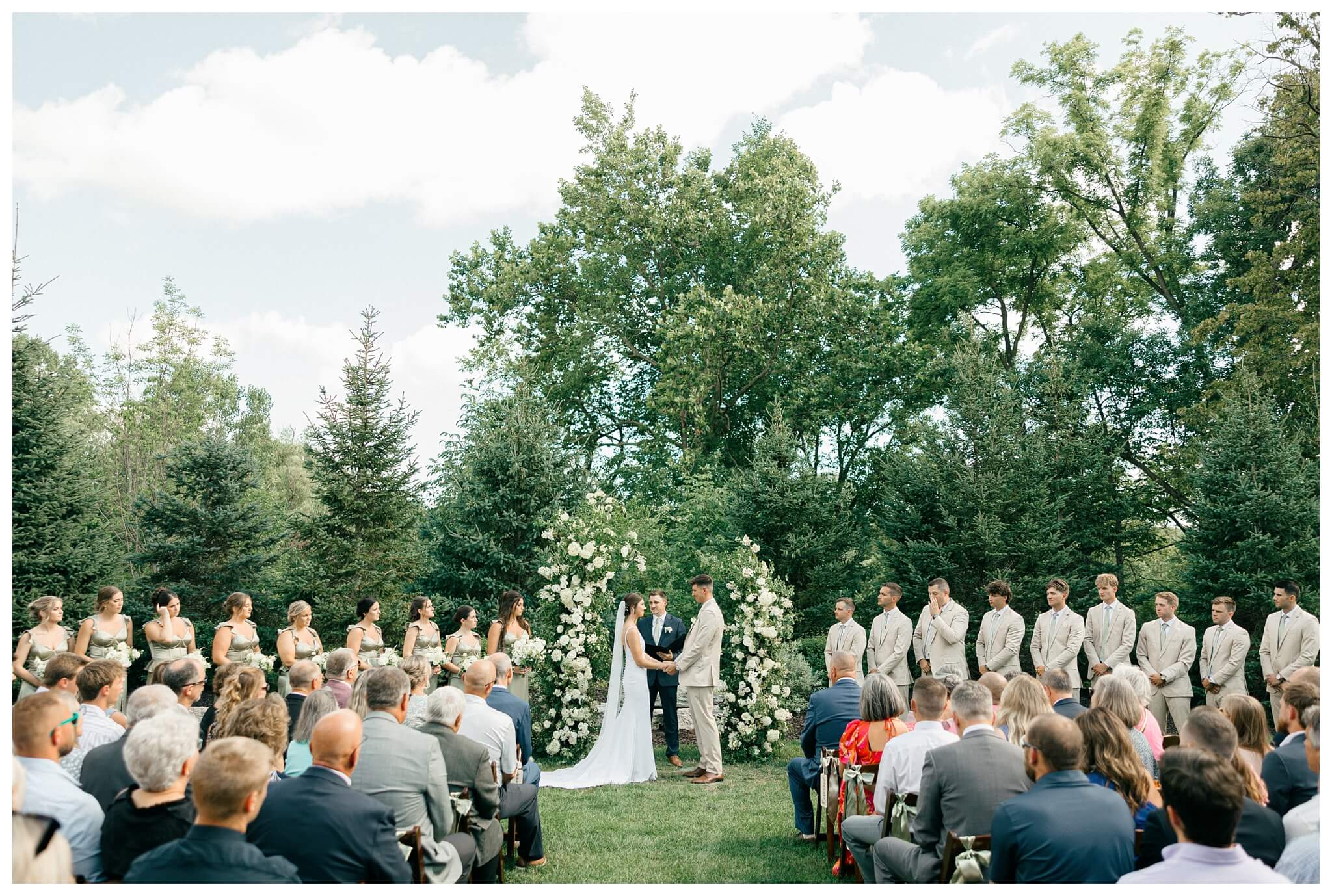 lovely romantic estate summer wedding at venue 3two in grand rapids michigan by josh and andrea photography