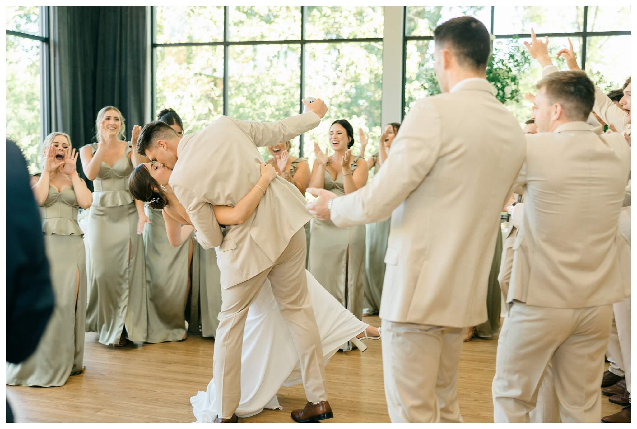 lovely romantic estate summer wedding at venue 3two in grand rapids michigan by josh and andrea photography