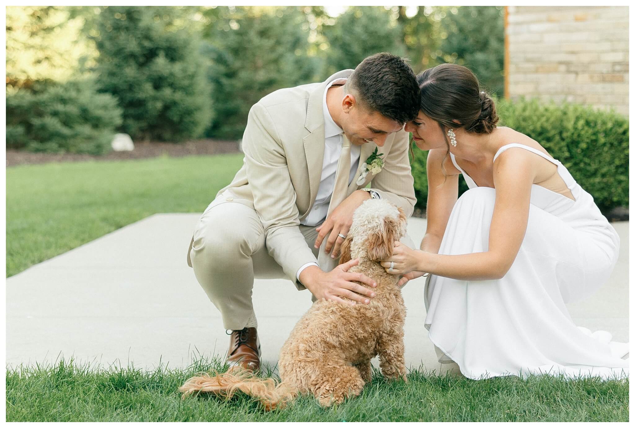 lovely romantic estate summer wedding at venue 3two in grand rapids michigan by josh and andrea photography