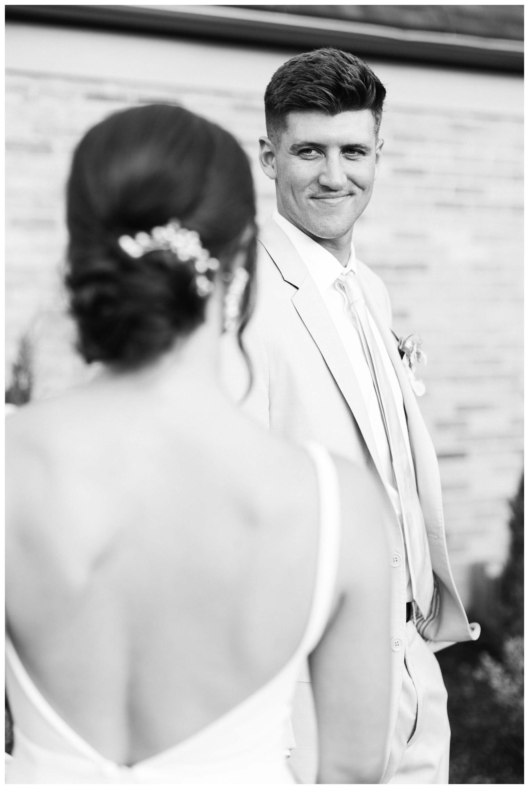 lovely romantic estate summer wedding at venue 3two in grand rapids michigan by josh and andrea photography