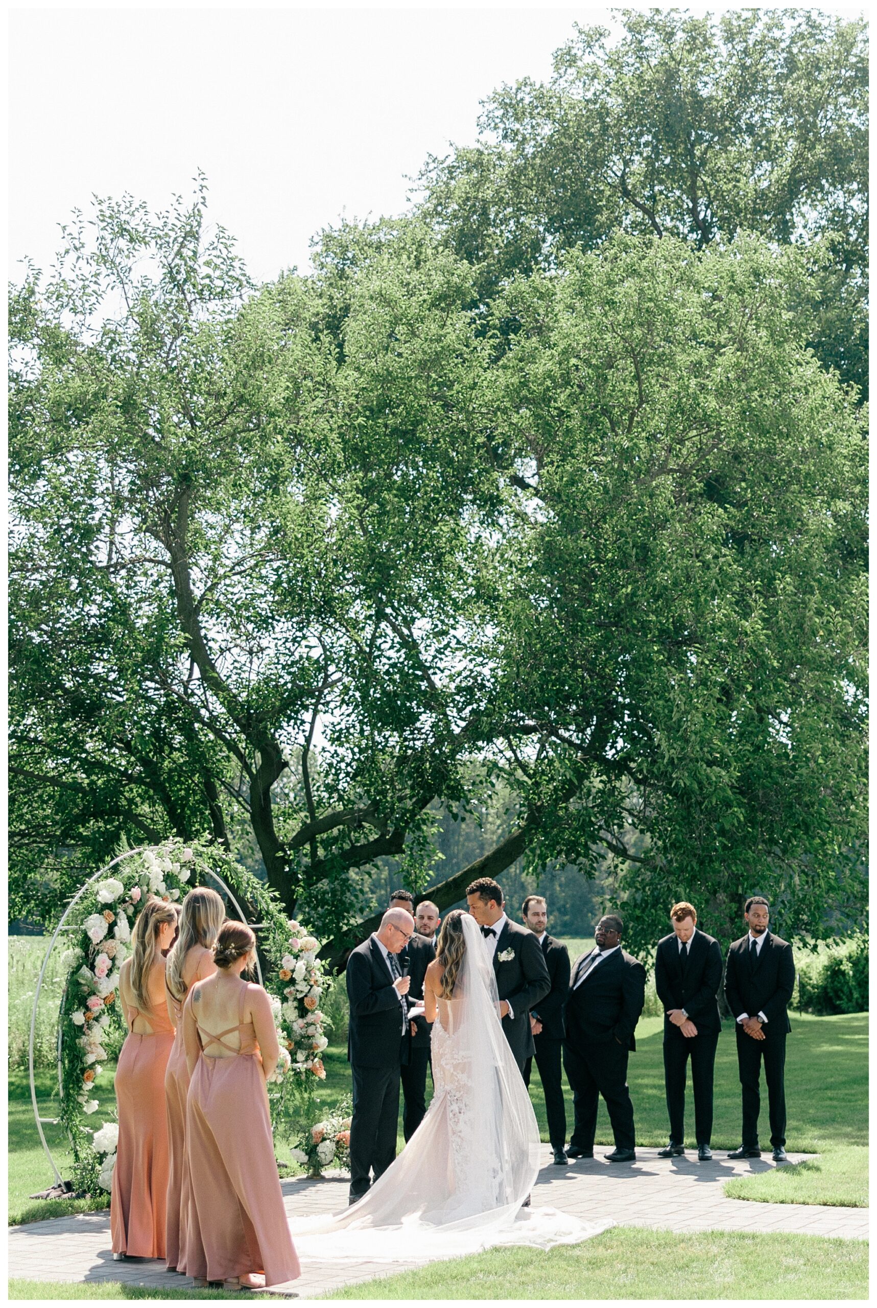 gorgeous white barn wedding at etre farms near saint joseph michigan by josh and andrea photography