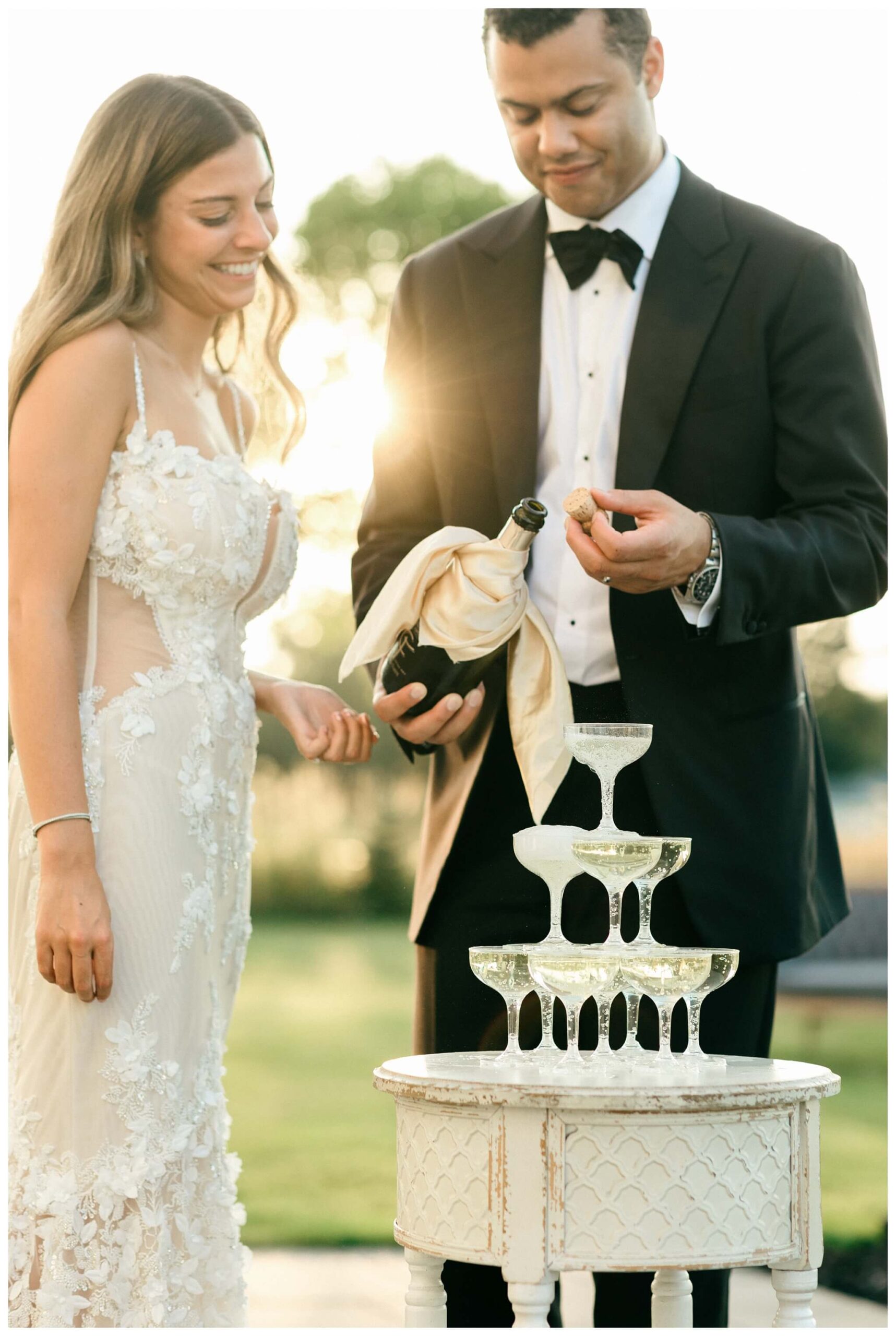 gorgeous white barn wedding at etre farms near saint joseph michigan by josh and andrea photography