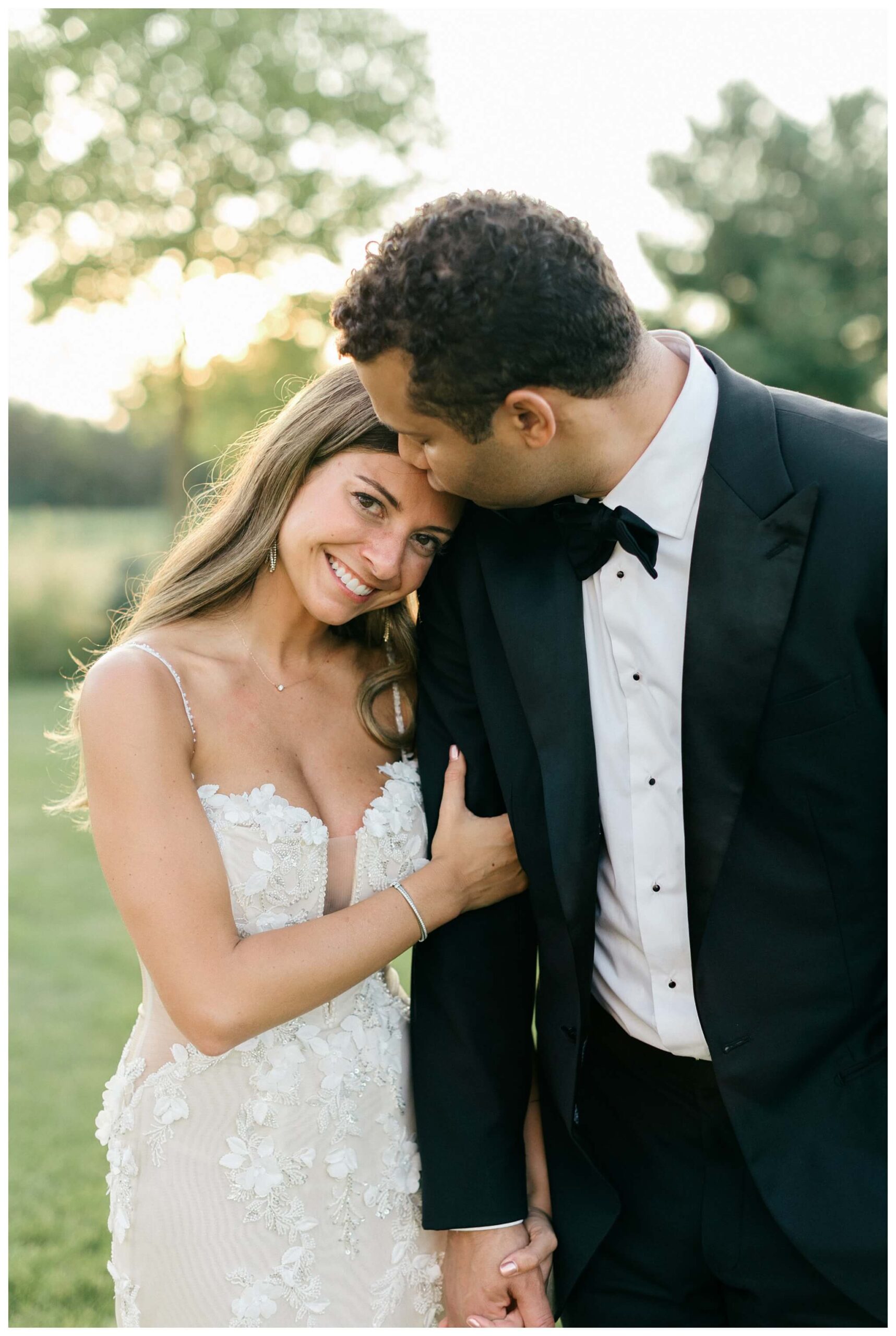 gorgeous white barn wedding at etre farms near saint joseph michigan by josh and andrea photography