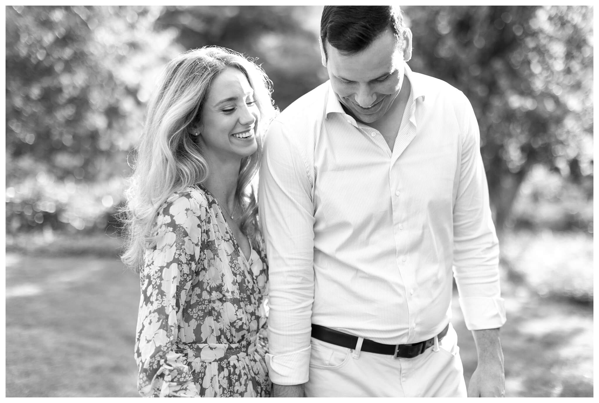 timeless romantic garden city engagement shoot in downtown chicago by Josh and Andrea photography