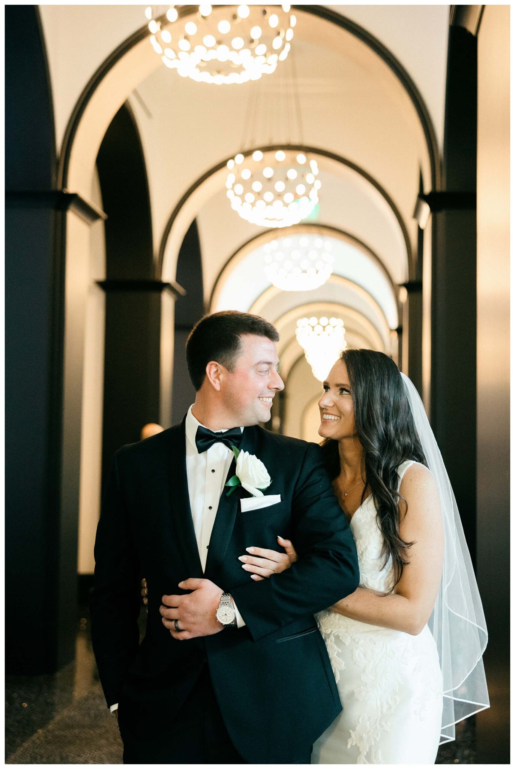 elegant refined hotel wedding at the Daxton hotel in birmingham michigan by josh and andrea photography