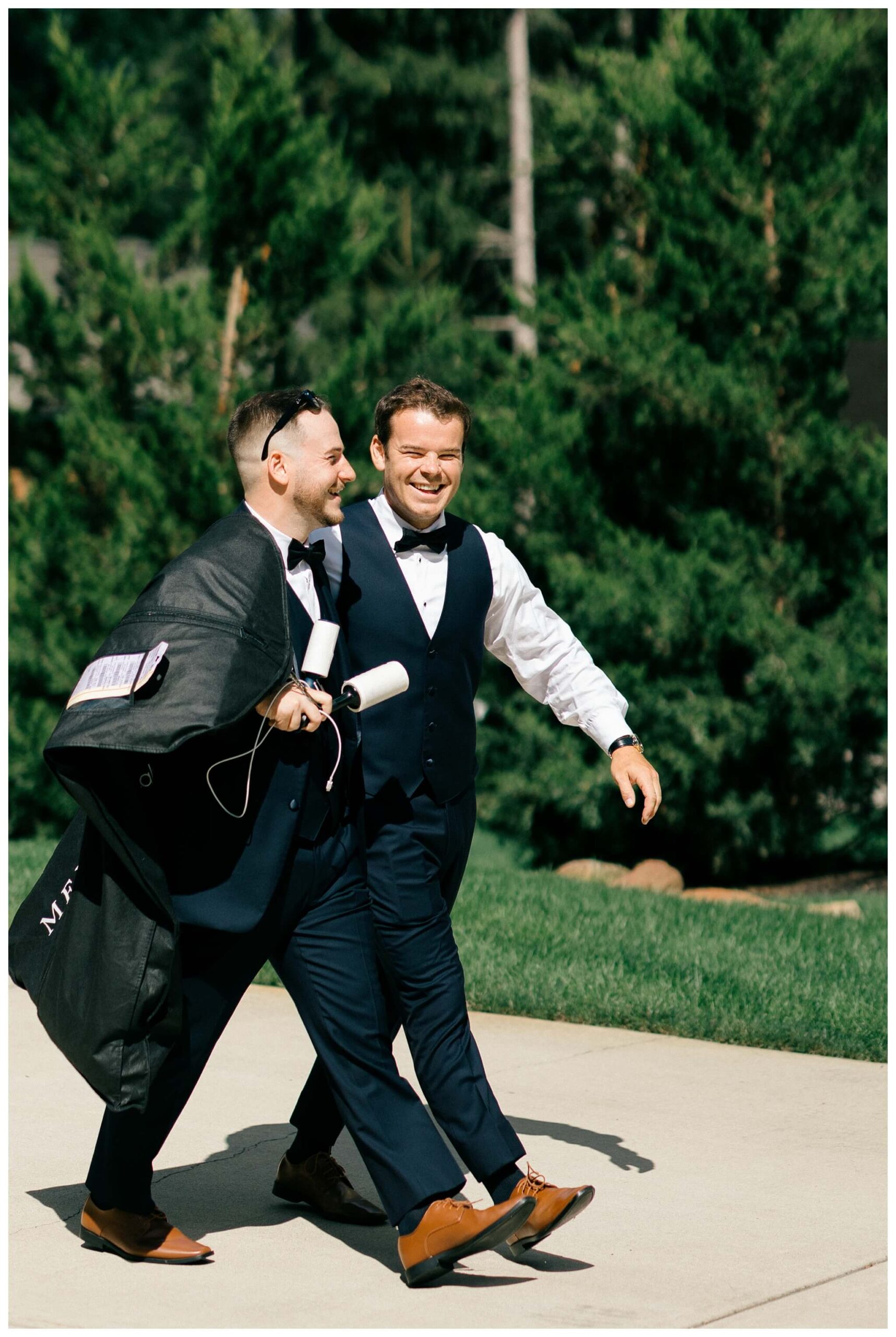 timeless joyful downtown wedding in grand rapids michigan at new vintage place and grand rapids art museum by josh and andrea photography