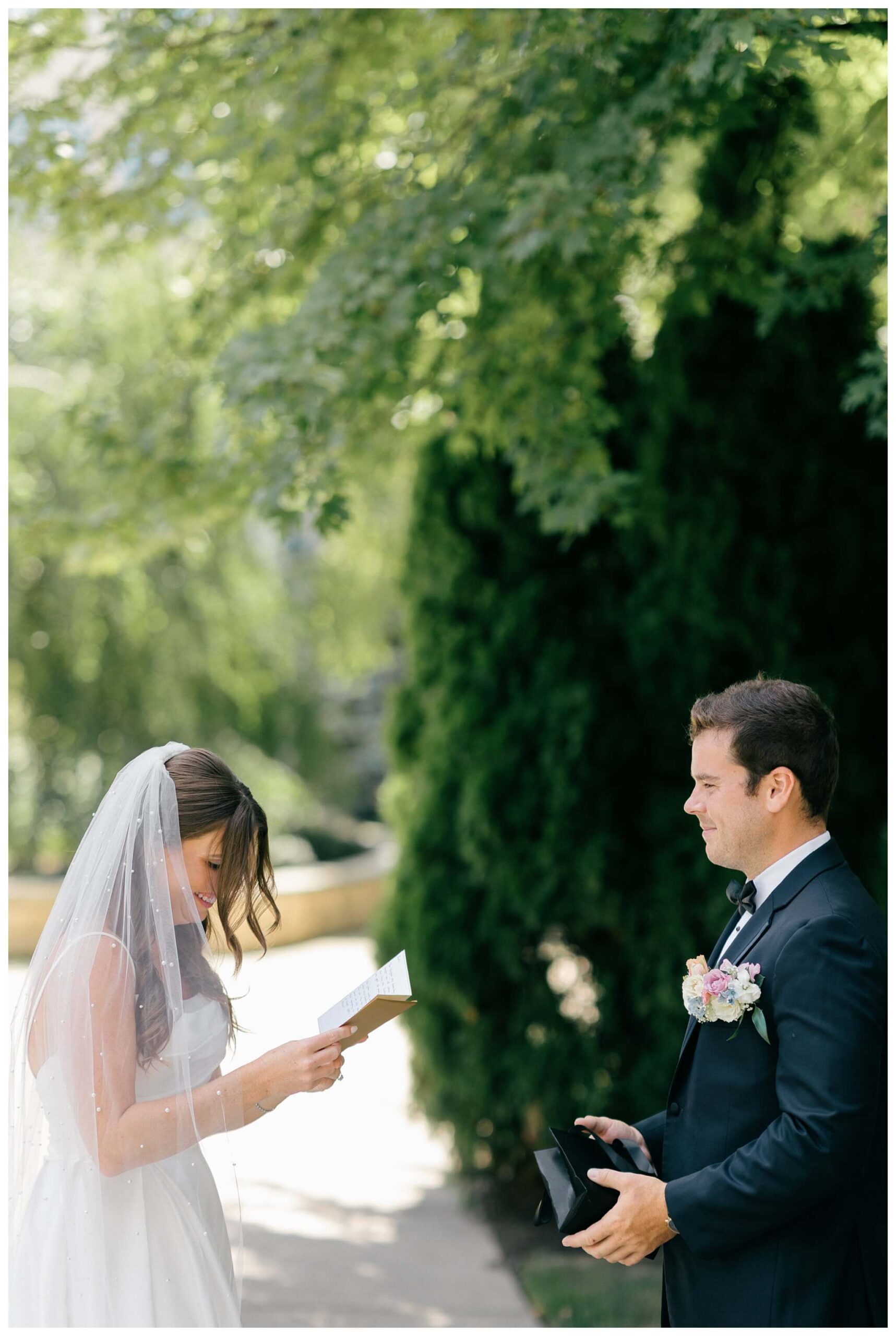 timeless joyful downtown wedding in grand rapids michigan at new vintage place and grand rapids art museum by josh and andrea photography