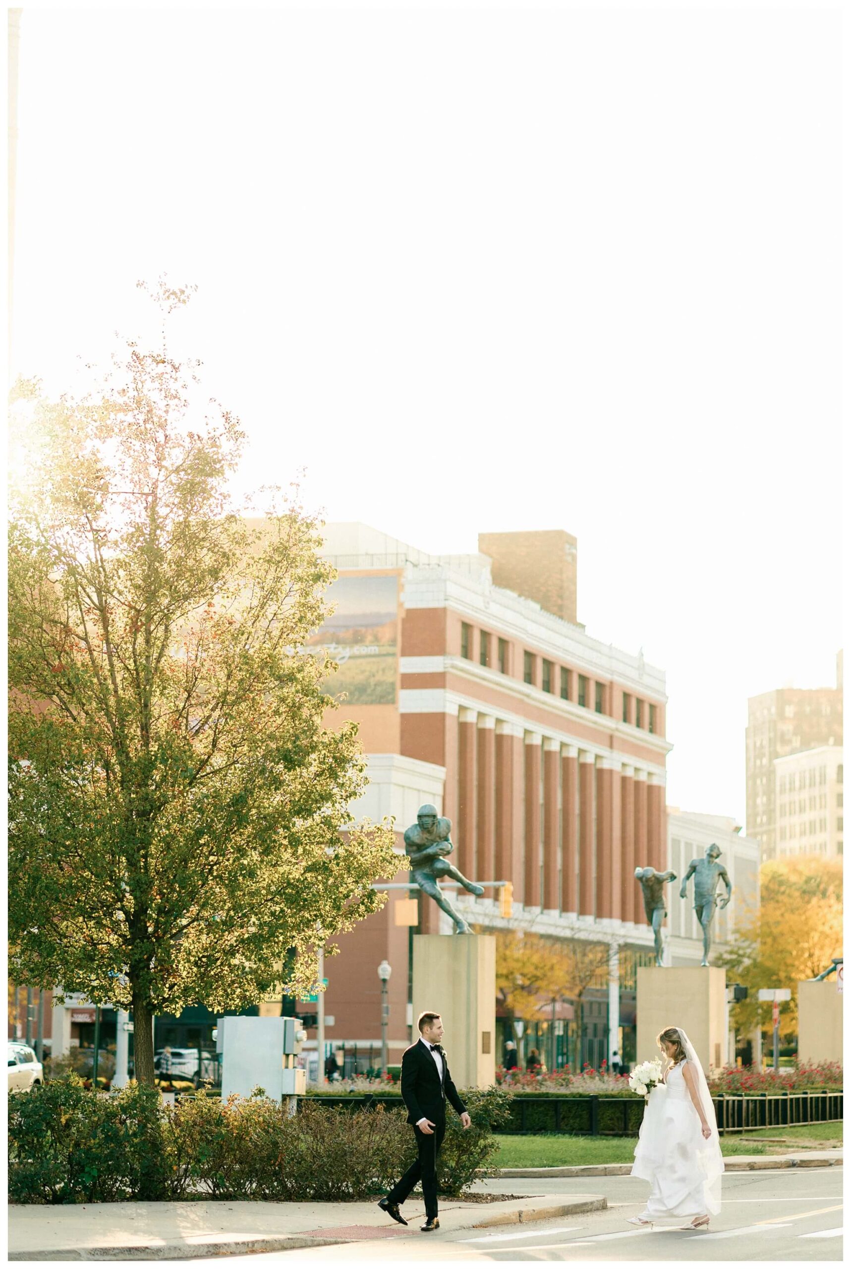 beautiful historic iconic black tie wedding in downtown detroit at the detroit athletic club by josh and andrea photography