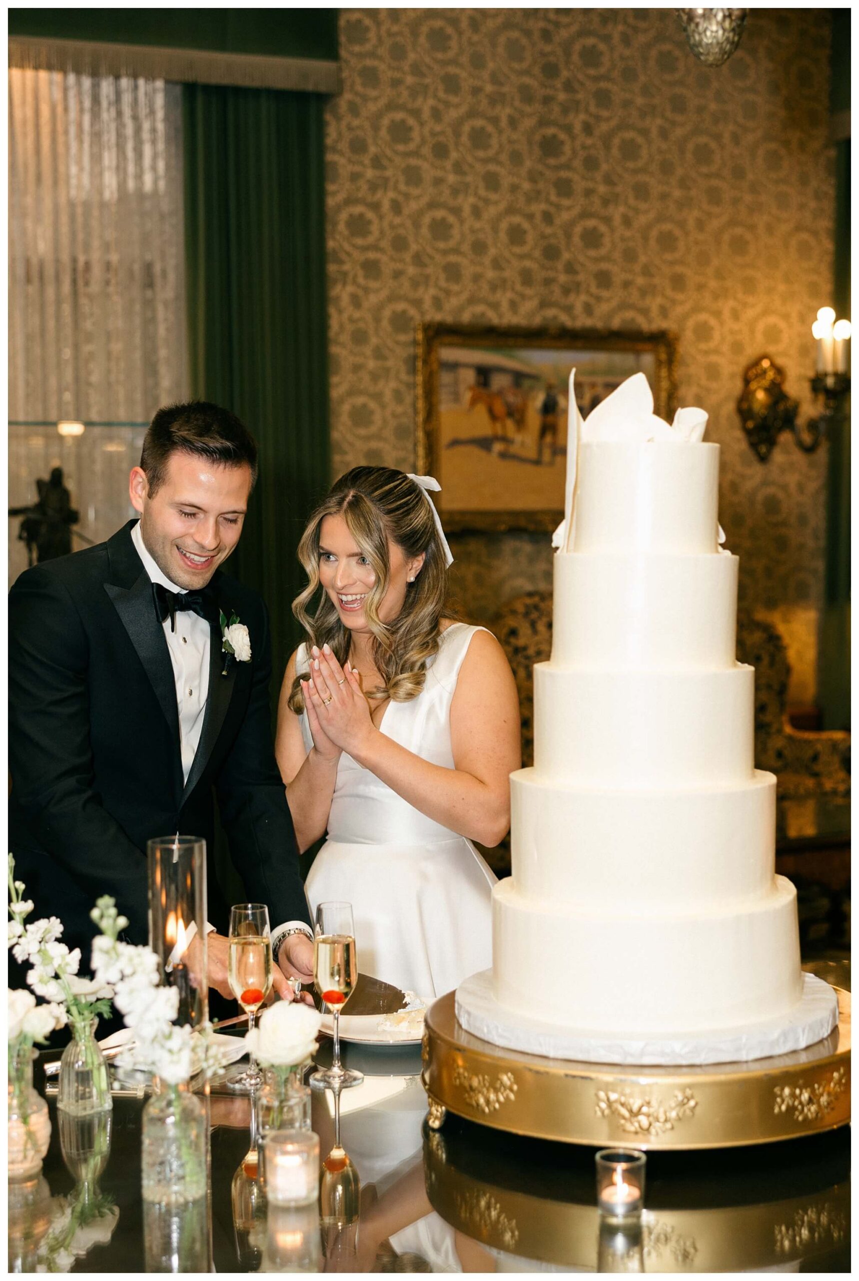 beautiful historic iconic black tie wedding in downtown detroit at the detroit athletic club by josh and andrea photography