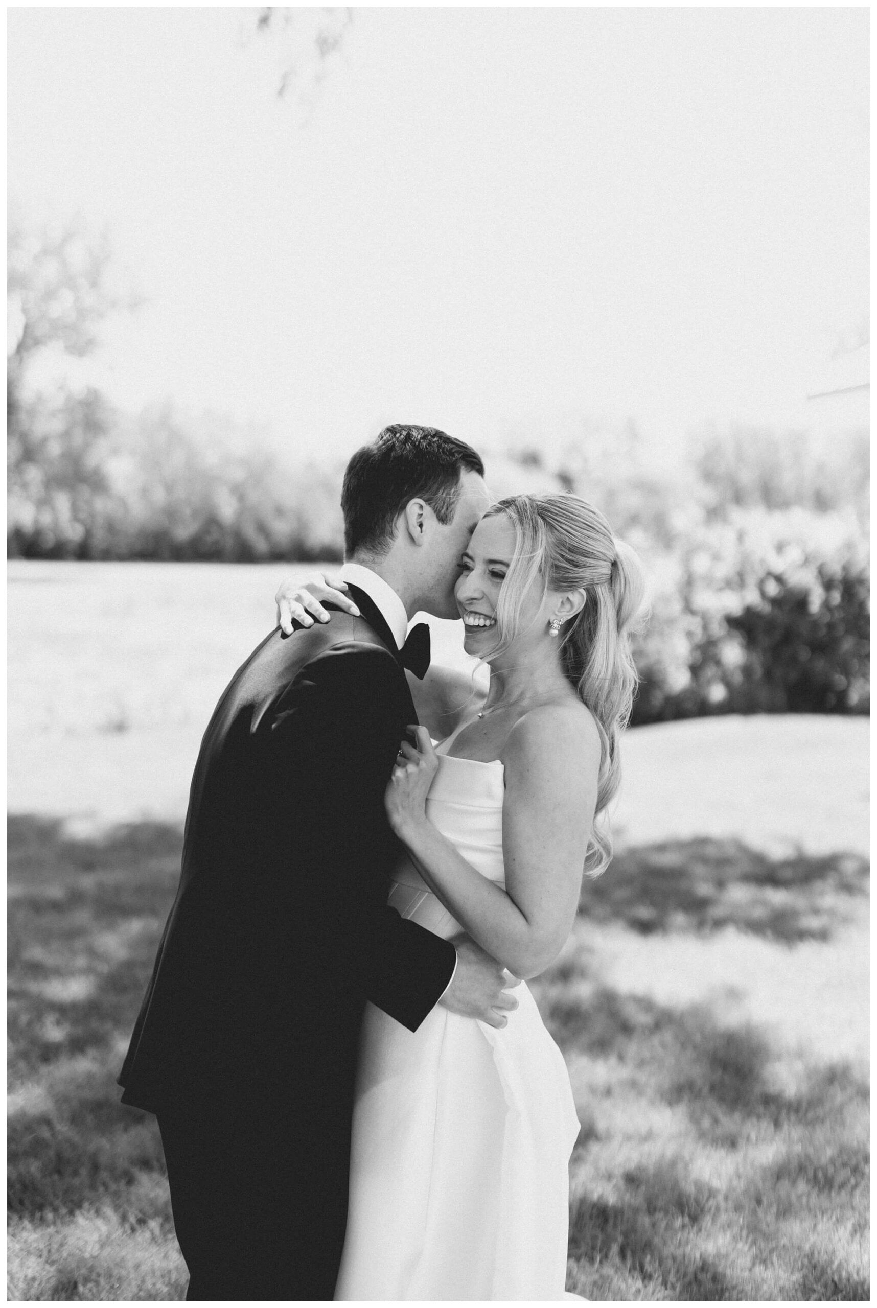 colorful white barn wedding at etre farms by lake michigan near saint joseph michigan by josh and andrea photography 