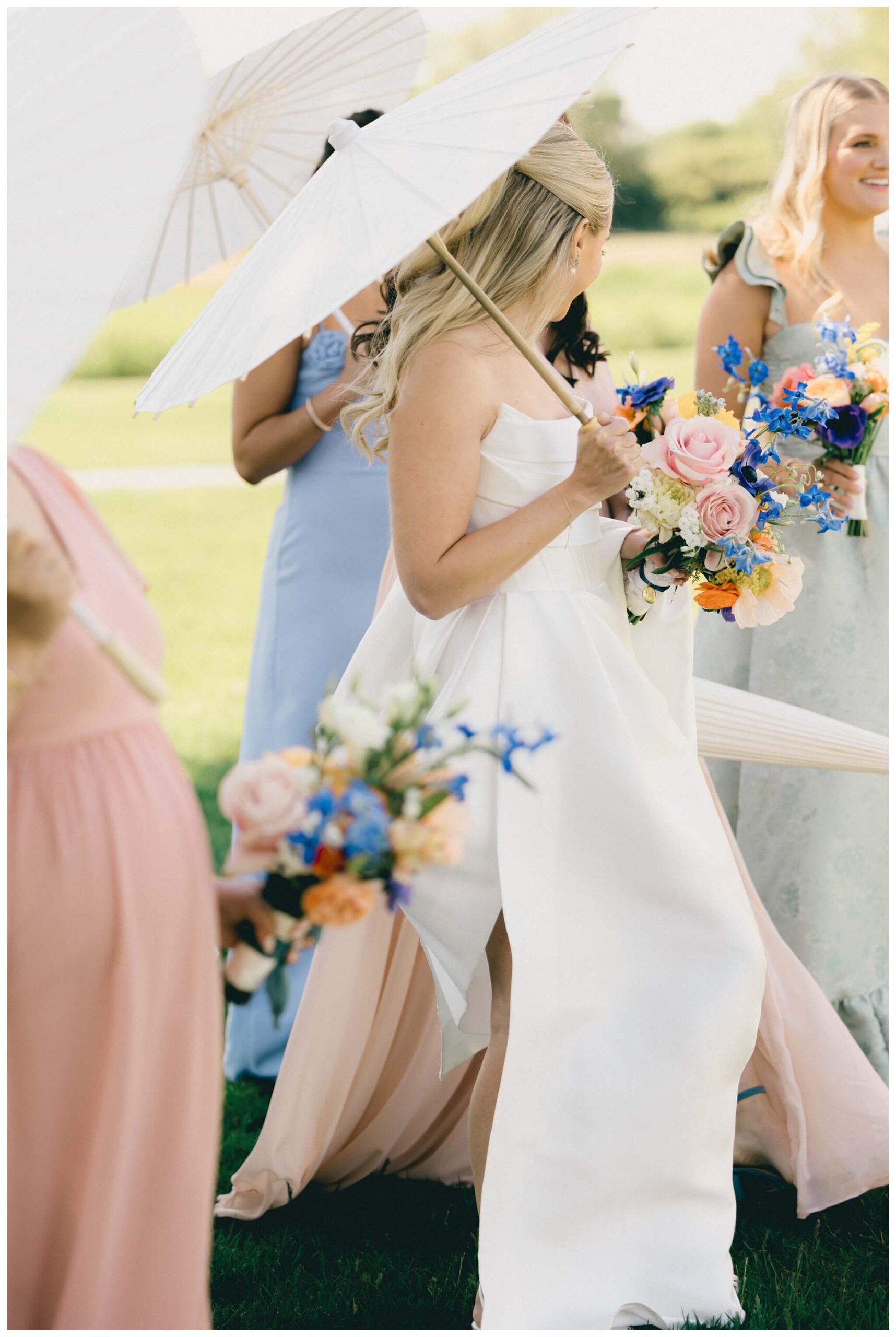 colorful white barn wedding at etre farms by lake michigan near saint joseph michigan by josh and andrea photography 