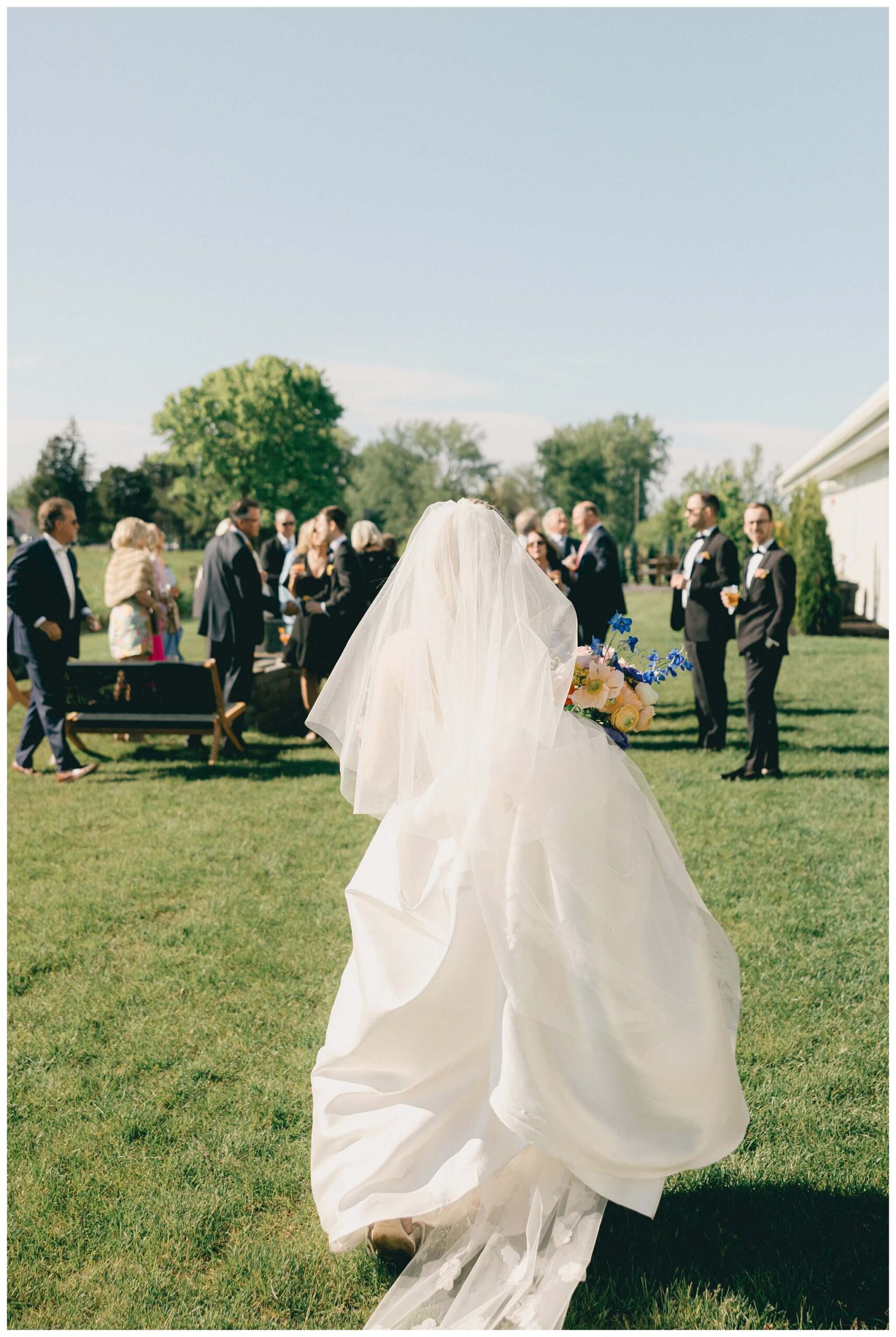 colorful white barn wedding at etre farms by lake michigan near saint joseph michigan by josh and andrea photography 