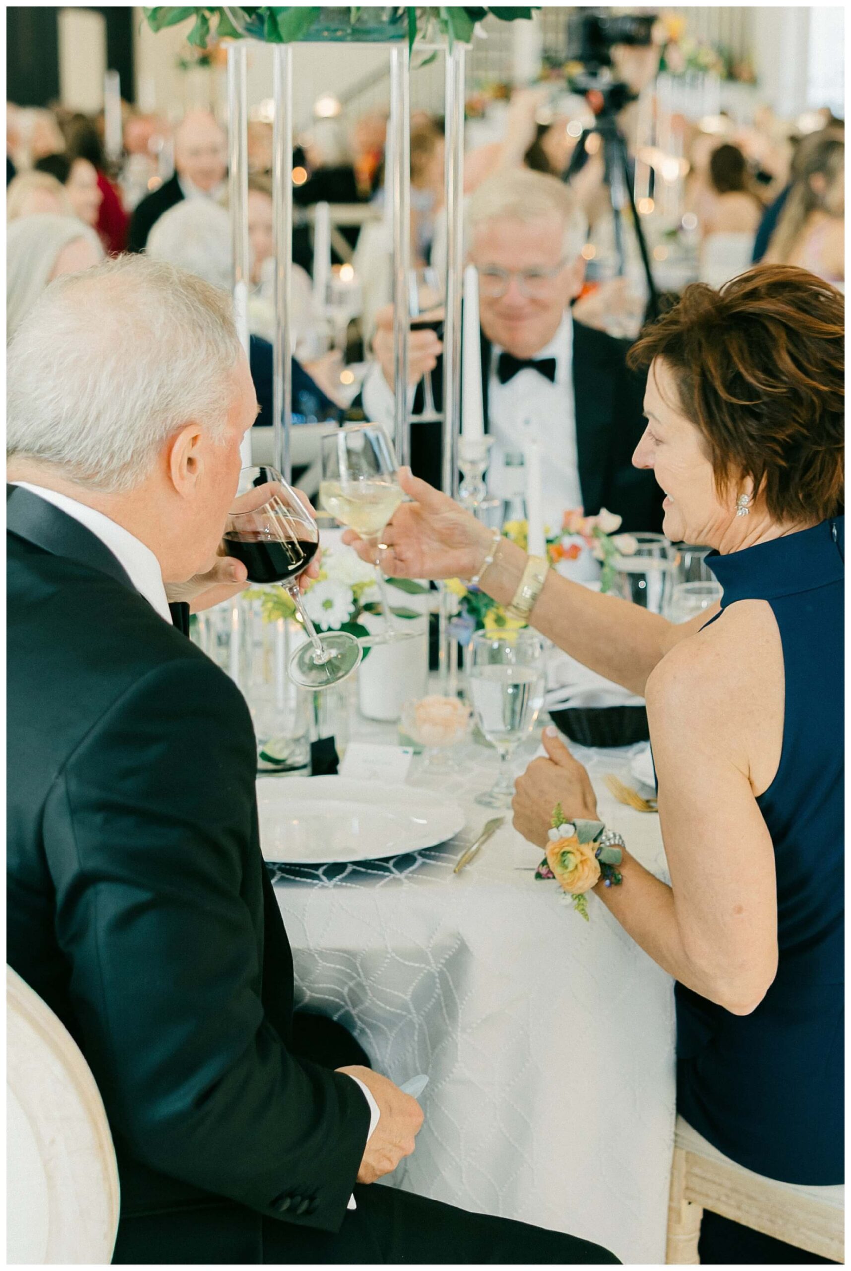 colorful white barn wedding at etre farms by lake michigan near saint joseph michigan by josh and andrea photography 