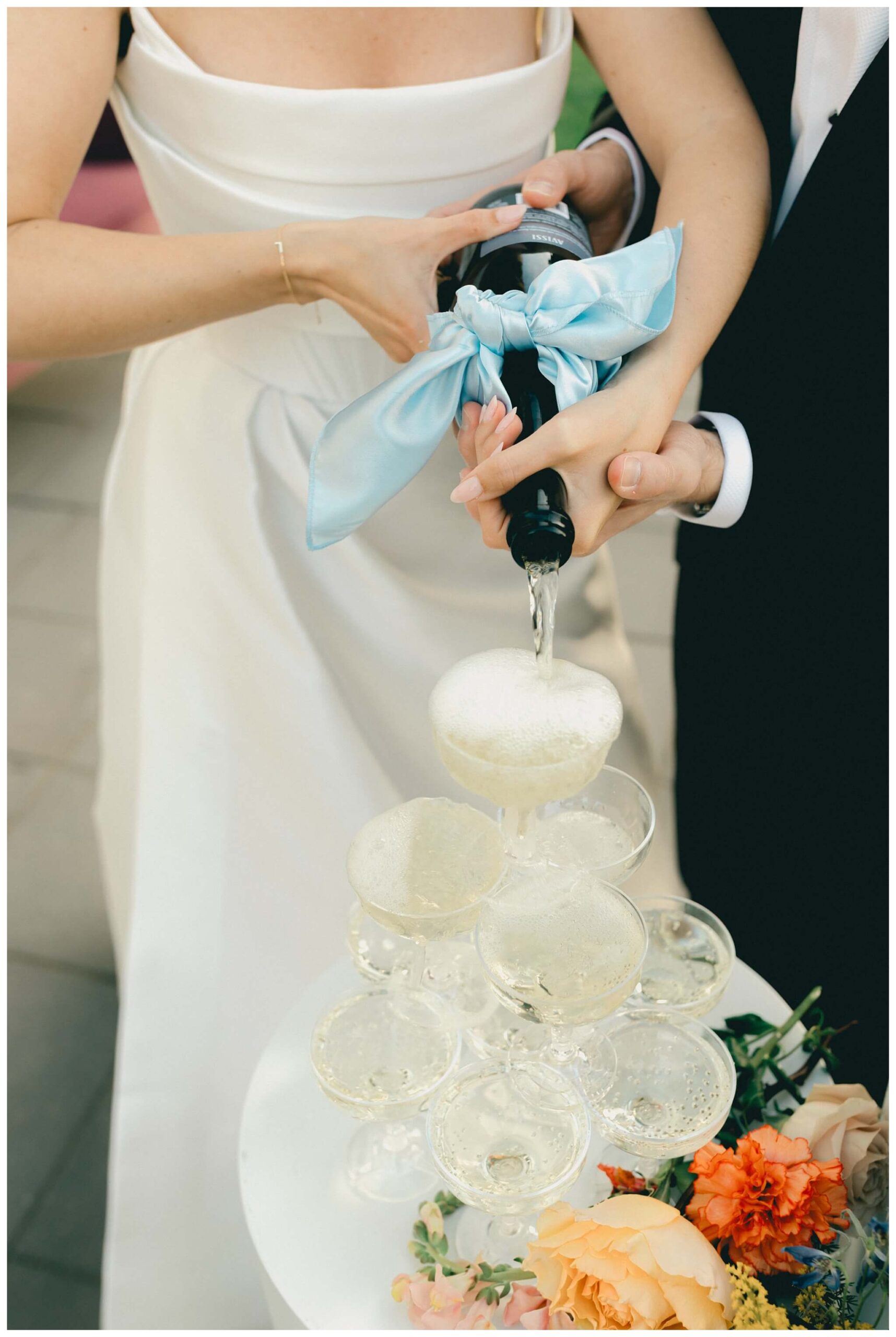 colorful white barn wedding at etre farms by lake michigan near saint joseph michigan by josh and andrea photography 