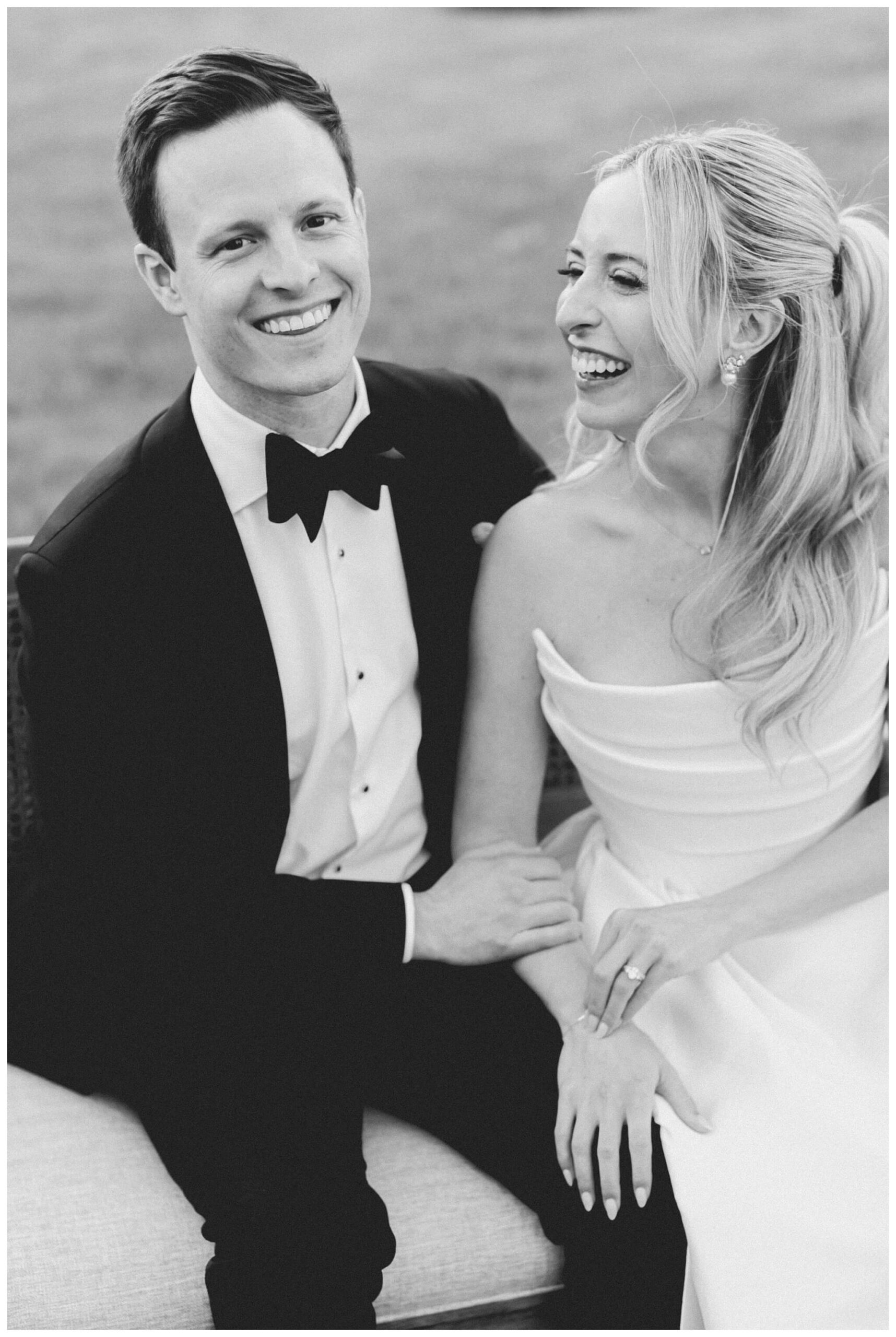 colorful white barn wedding at etre farms by lake michigan near saint joseph michigan by josh and andrea photography 