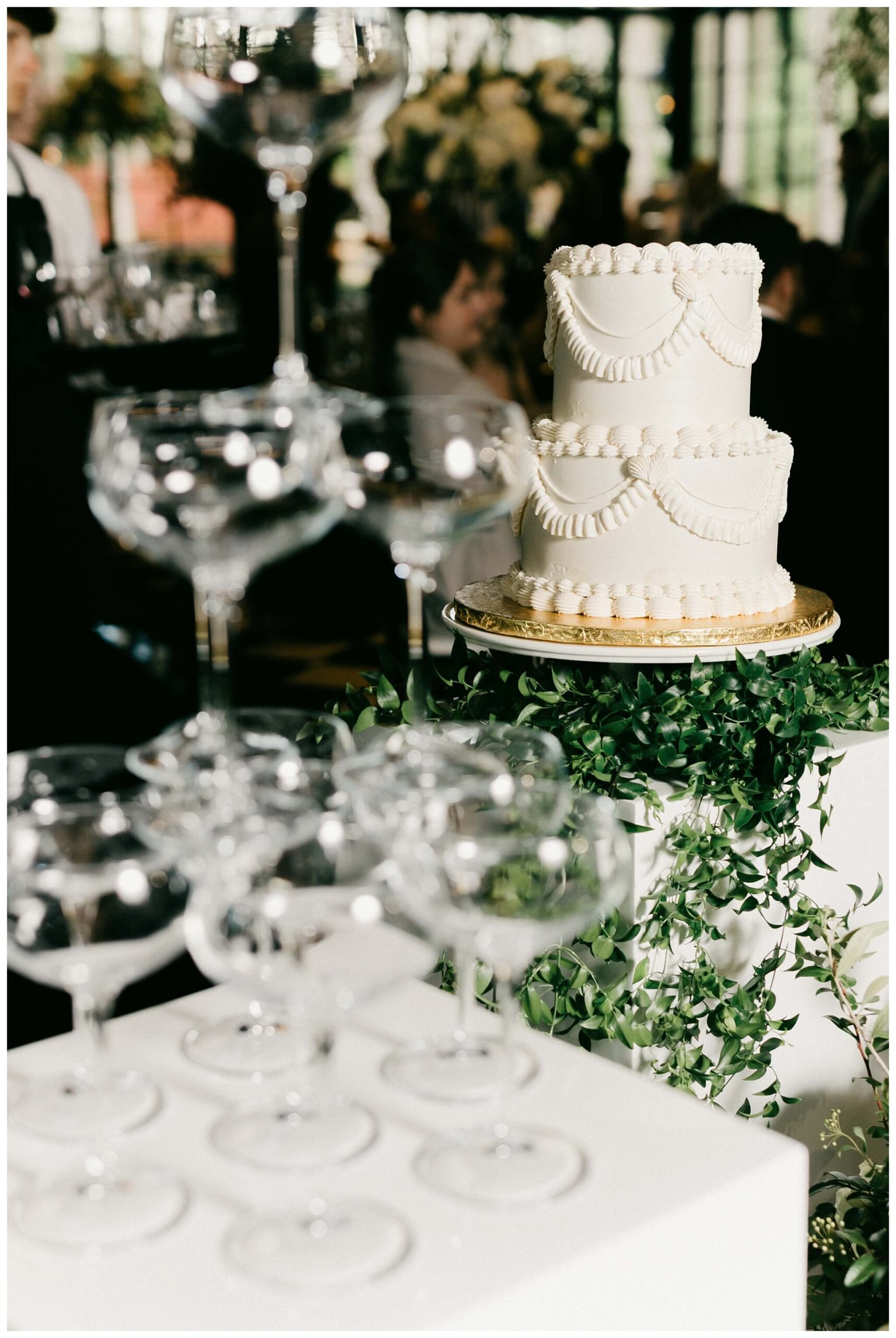 iconic black and white wedding in a forest at shepherds hollow gold club near detroit michigan by josh and andrea photography 
