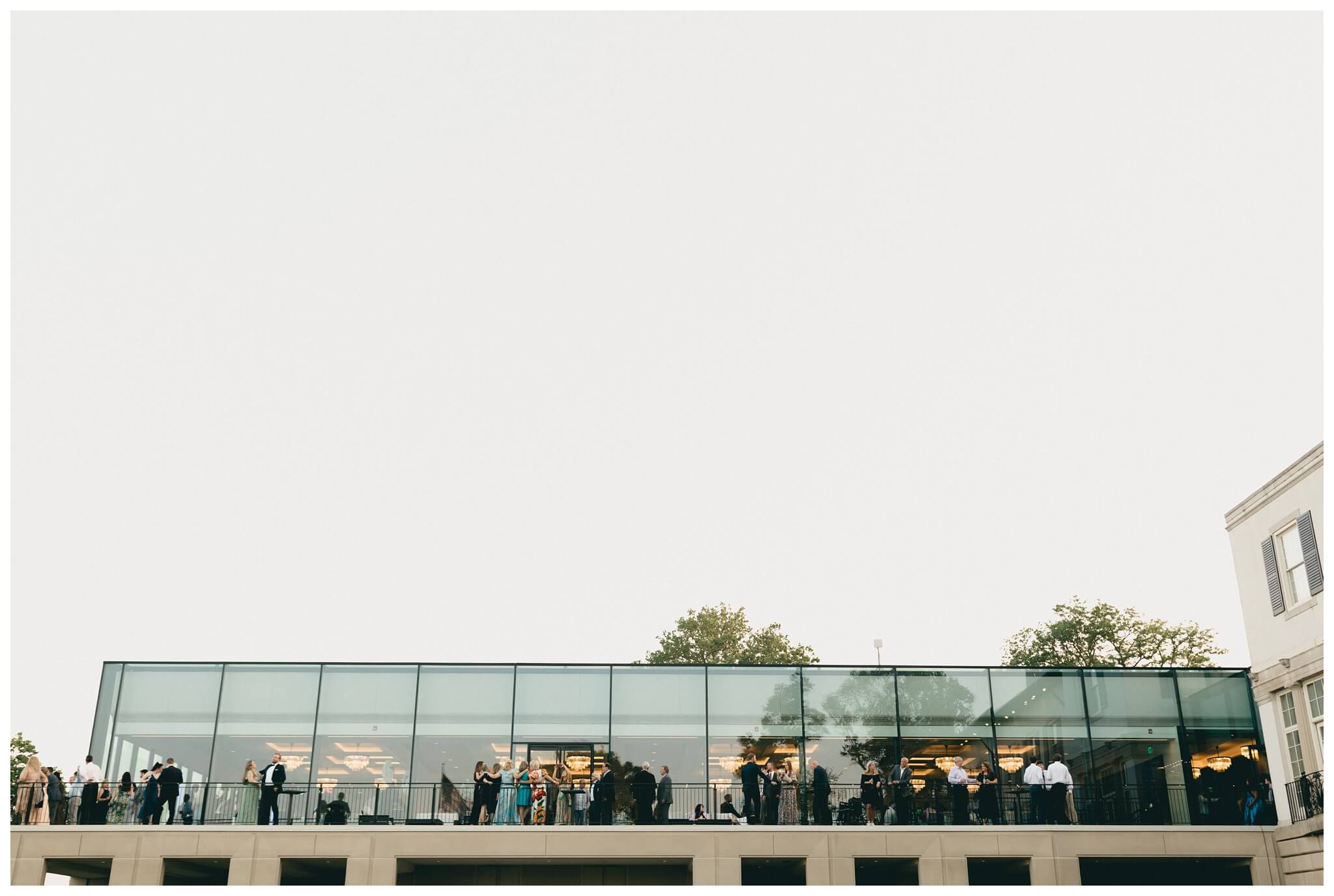 romantic beautiful mansion wedding photos at the war memorial in grosse pointe michigan by fear no more events and josh and andrea photography