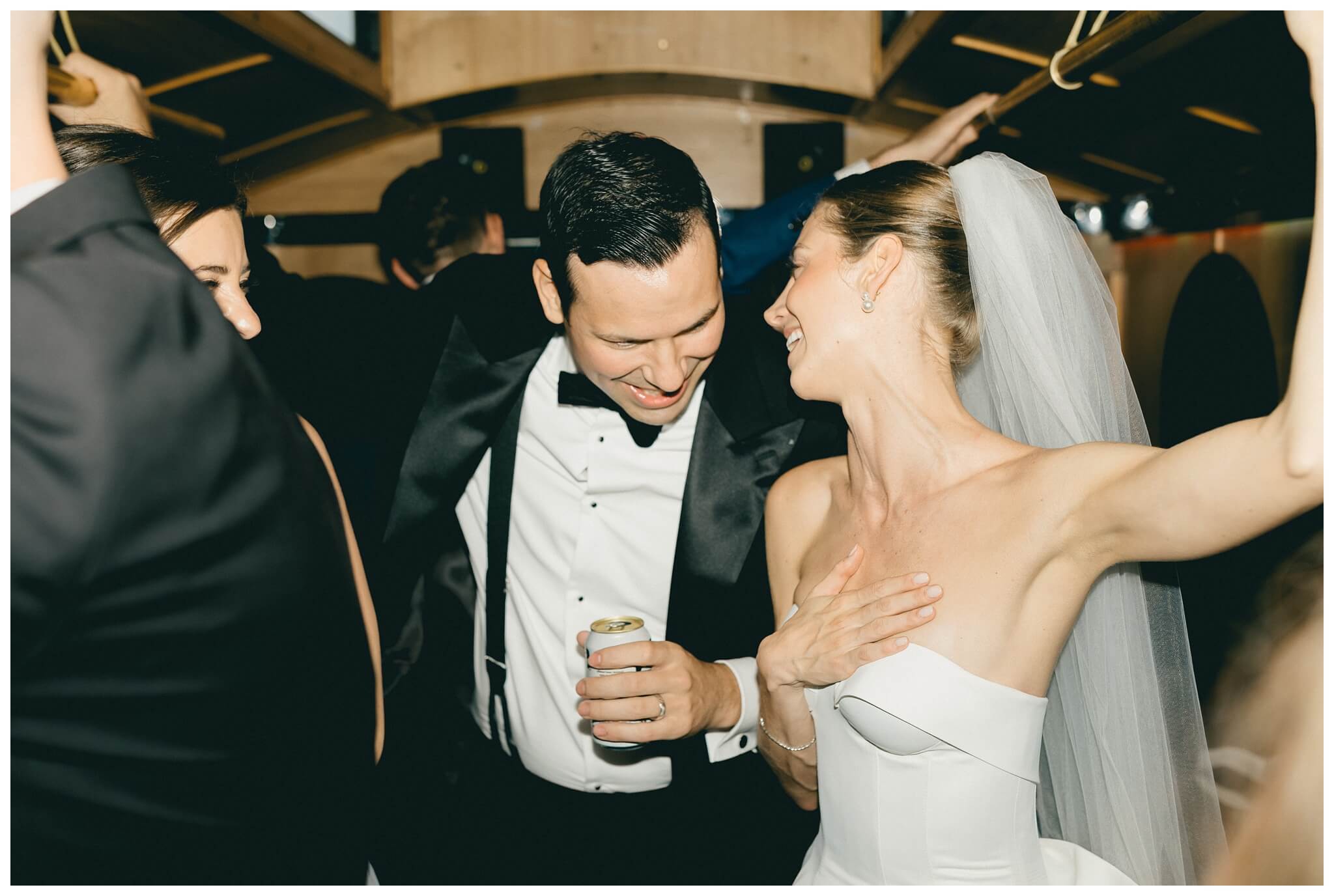 iconic black tie wedding at the pendry the dalcy grant park in downtown chicago with amelia cole events by josh and andrea photography 