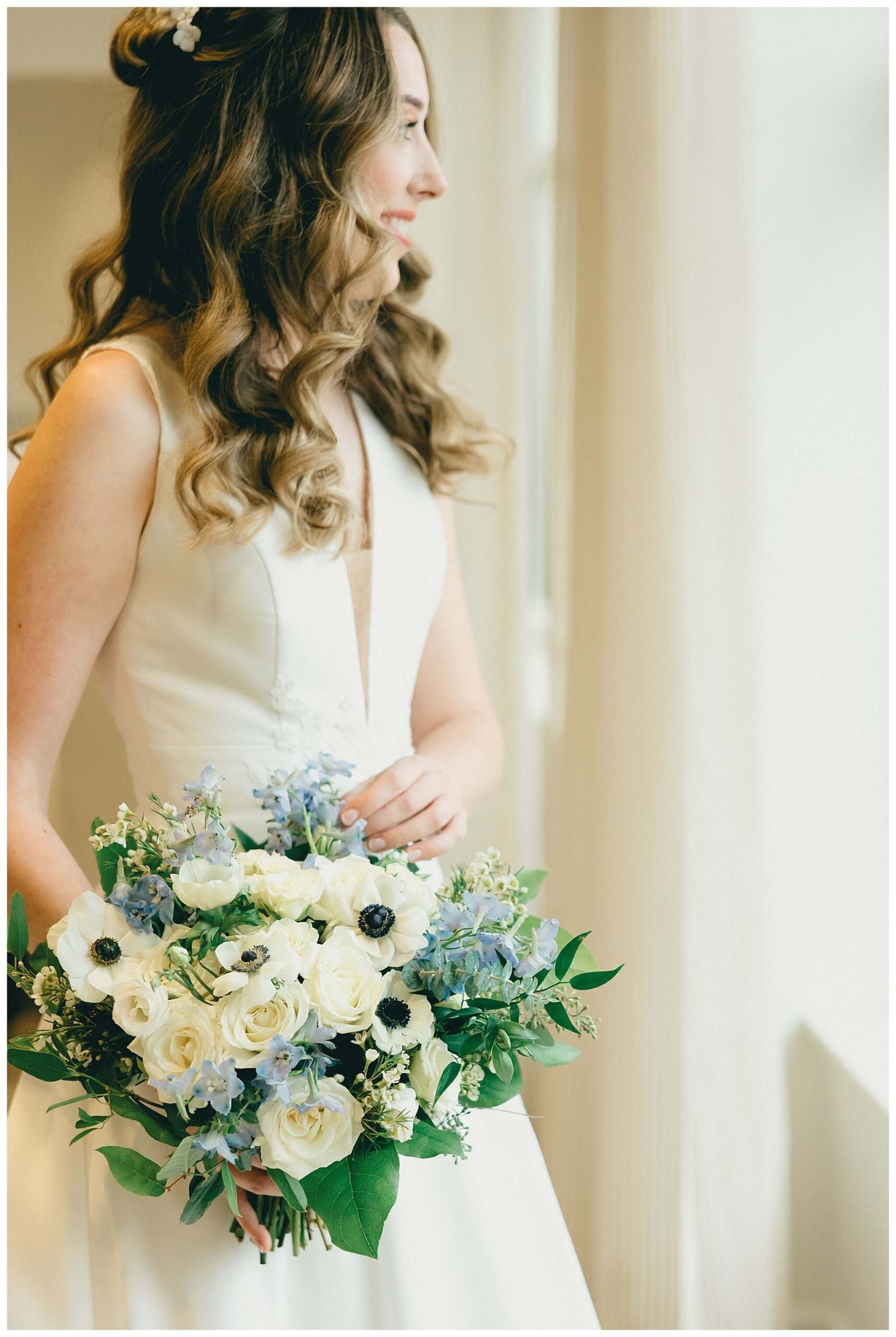 beautiful wedding photography near the Tridge at the H Hotel in midland michigan by josh and andrea photography