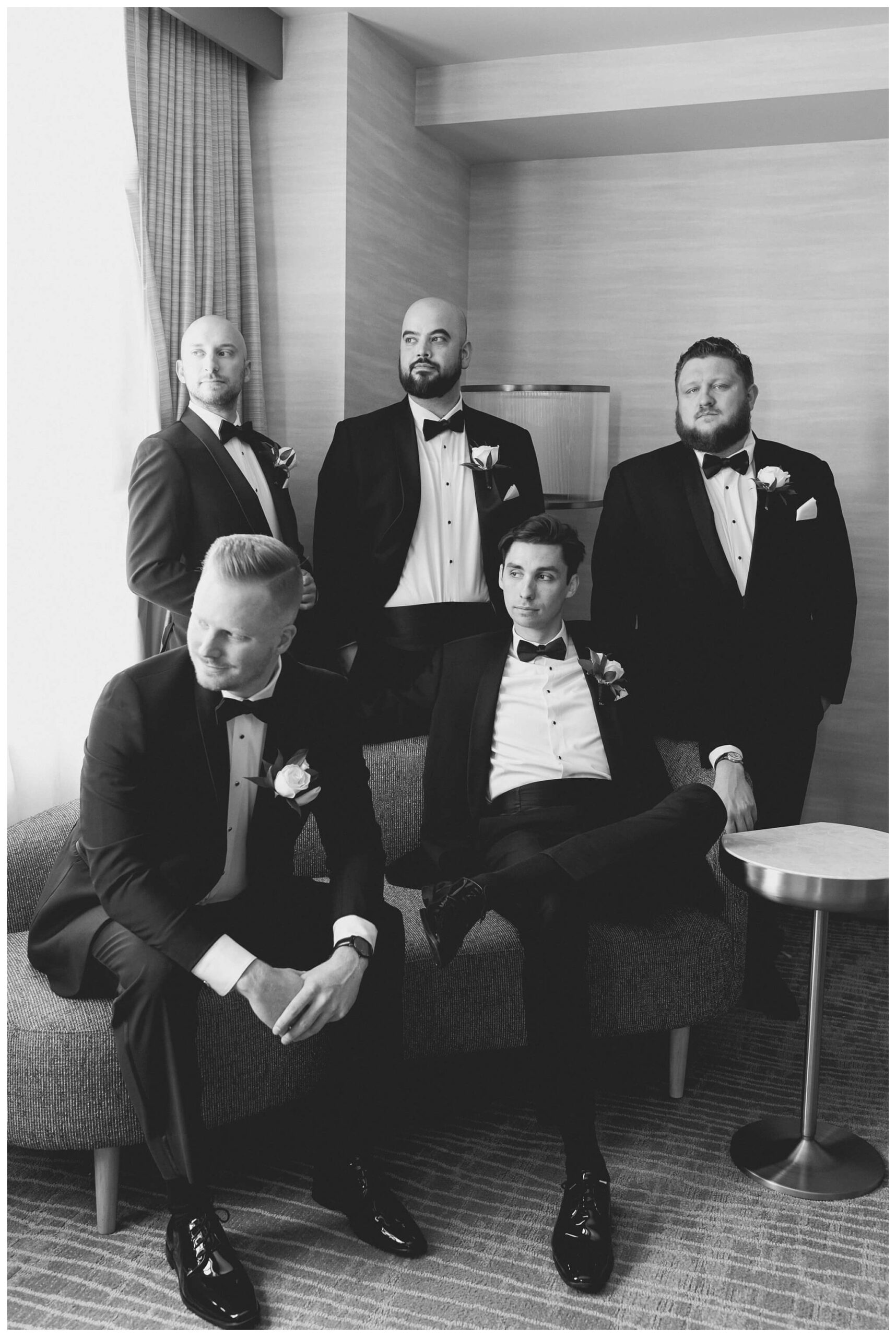 black and white hollywood inspired downtown wedding at the detroit institute of arts and colony club by josh and andrea photography