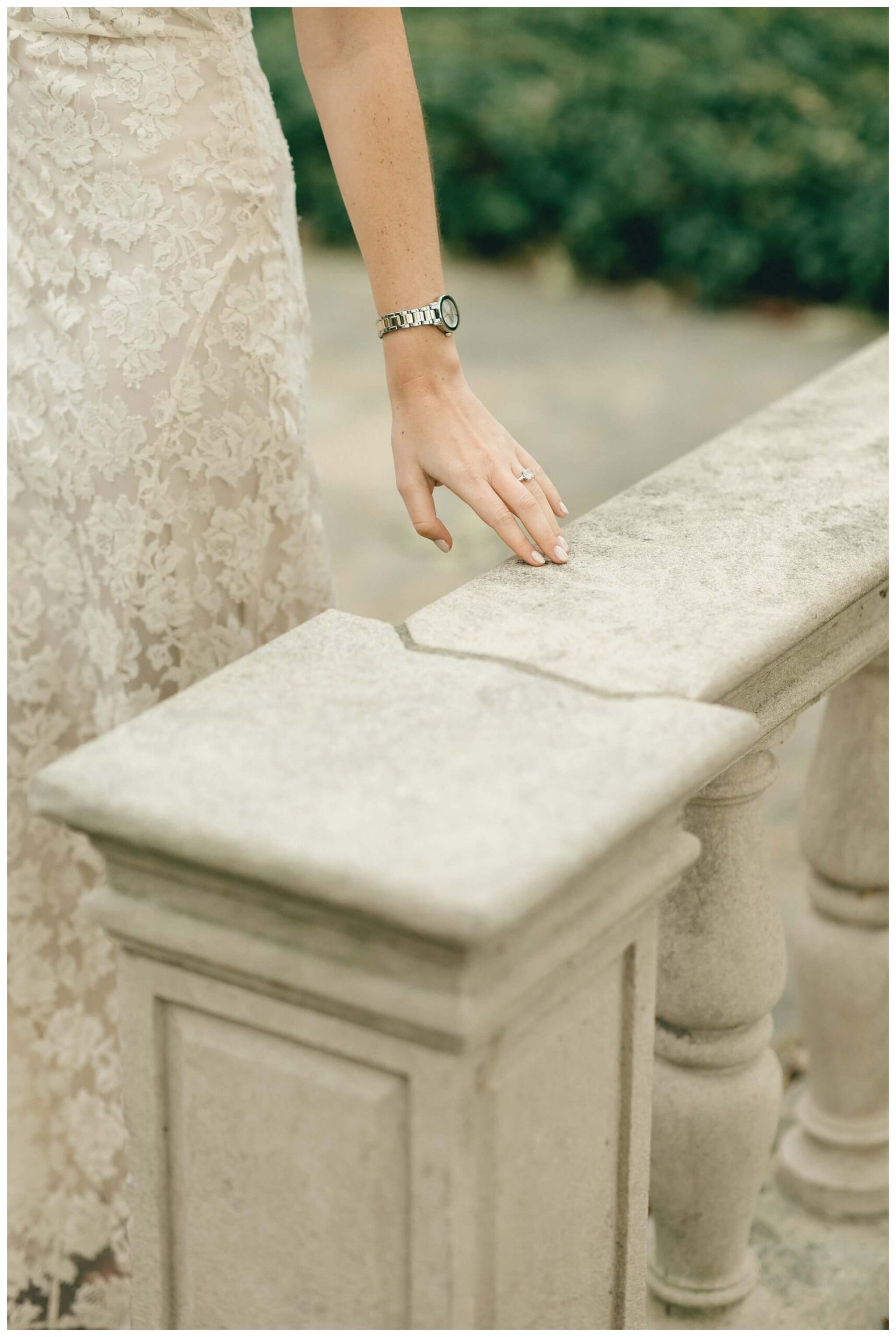 classy inspired romantic fall engagement shoot with an estate near Detroit at the edsel and eleanor ford house by josh and andrea photography