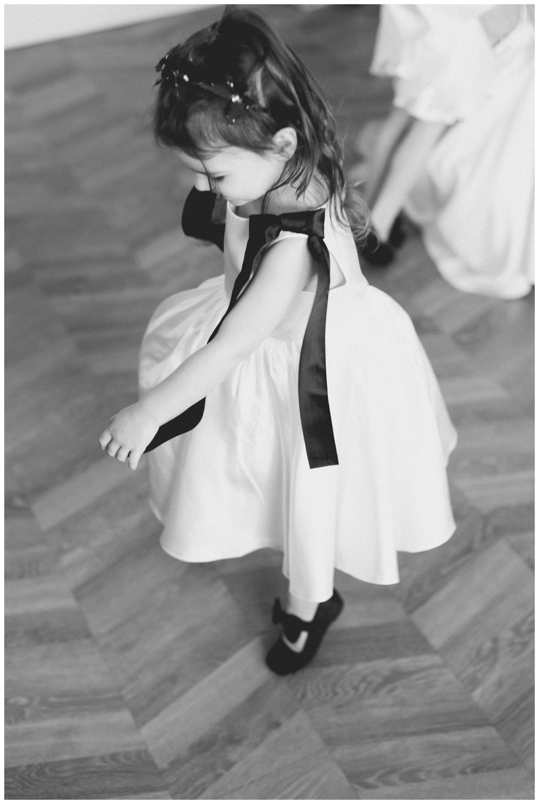 beautiful fall wedding at venue bella giordata near grand rapids michigan by josh and andrea photography