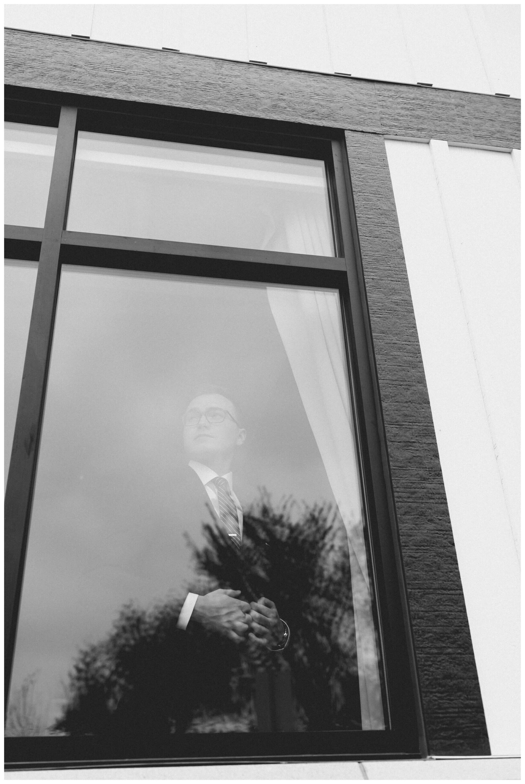 beautiful fall wedding at venue bella giordata near grand rapids michigan by josh and andrea photography