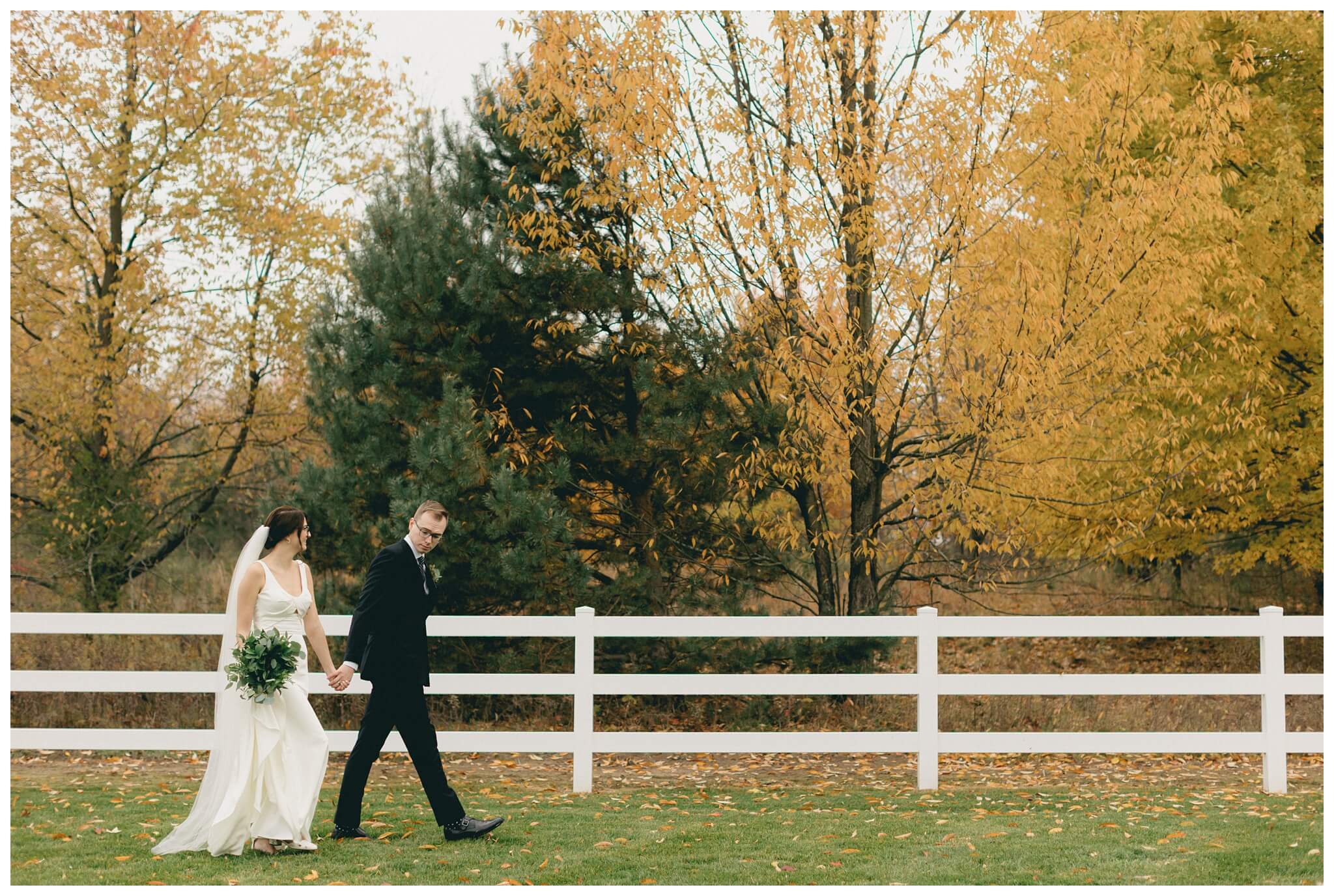 beautiful fall wedding at venue bella giordata near grand rapids michigan by josh and andrea photography