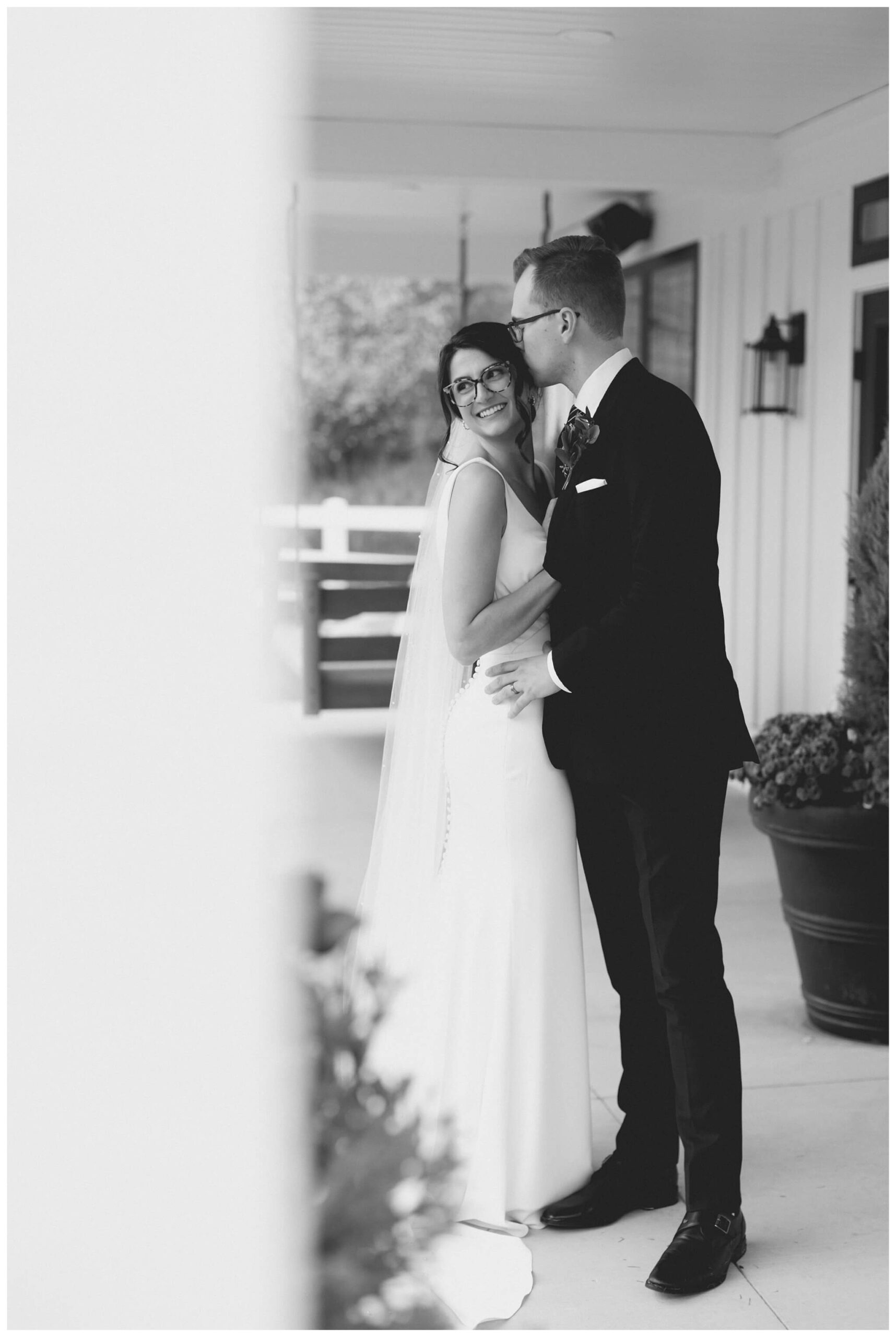 beautiful fall wedding at venue bella giordata near grand rapids michigan by josh and andrea photography