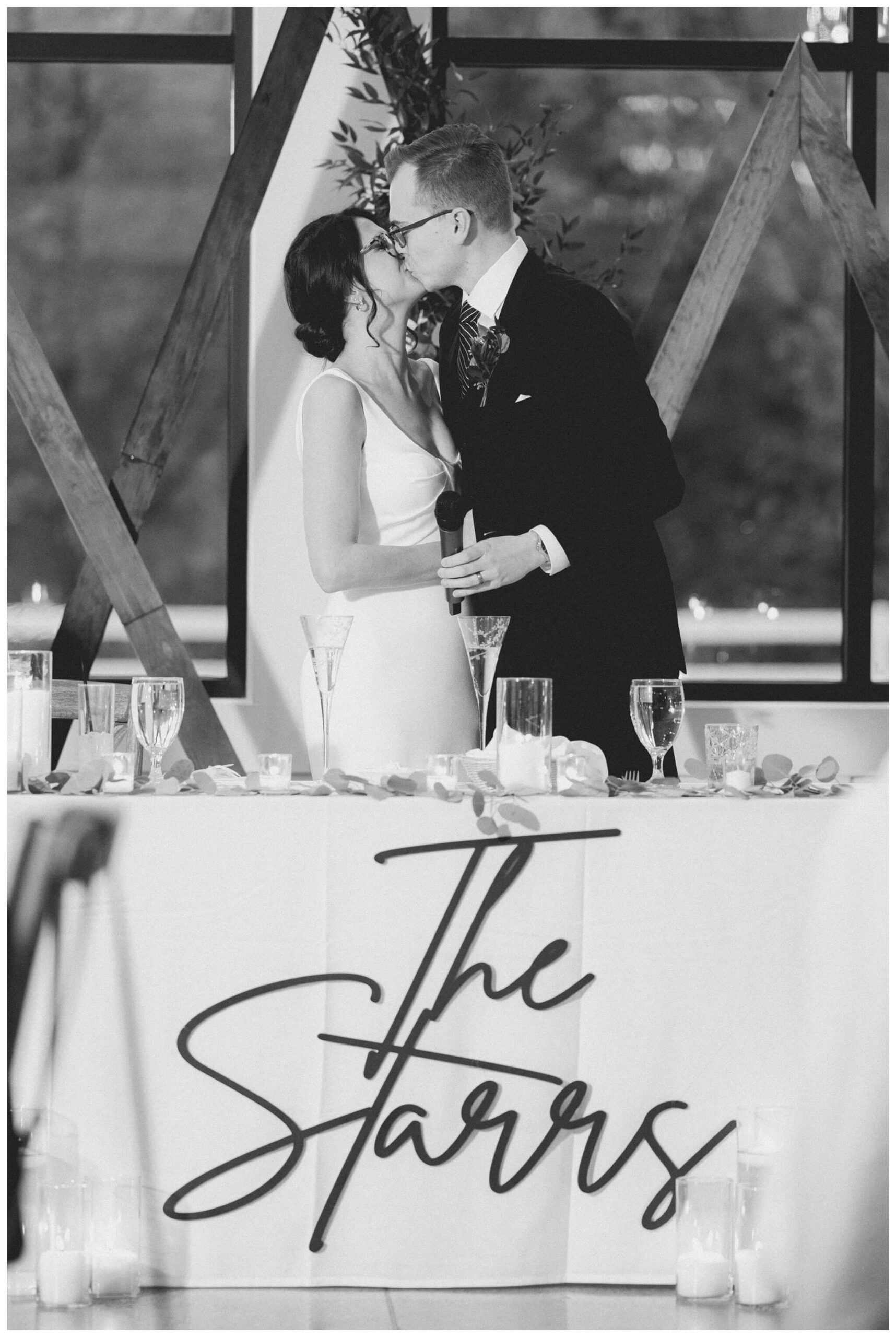 beautiful fall wedding at venue bella giordata near grand rapids michigan by josh and andrea photography