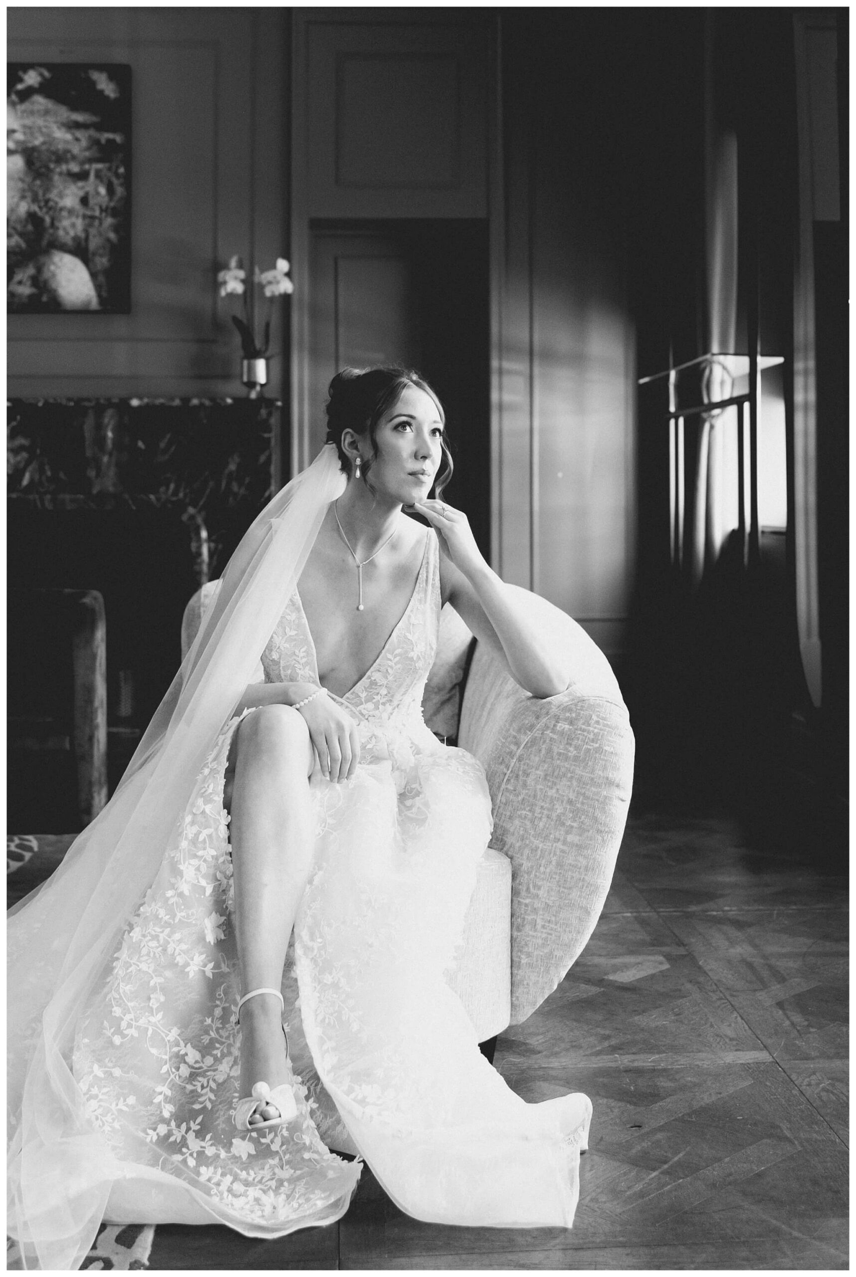 bride getting ready at the Daxton Hotel in Birmingham michigan by josh and andrea photography 