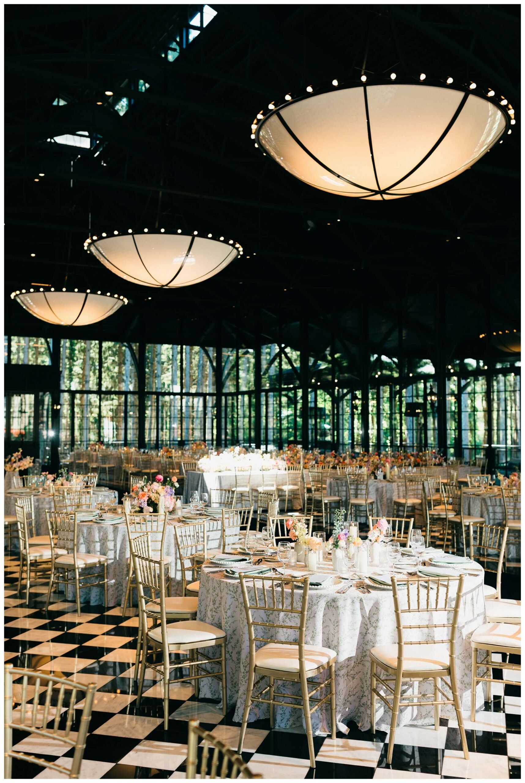 floral reception at Shepherd's hollow golf club near clarkston michigan by josh and andrea photography 